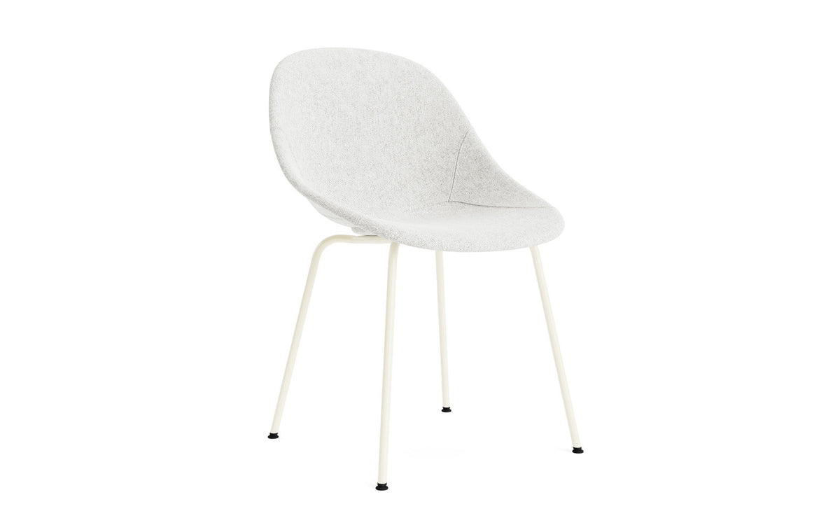 Mat Stuhl vollpolster Creme stahl in Hallingdal 110 präsentiert im Onlineshop von KAQTU Design AG. Stuhl ist von Normann Copenhagen