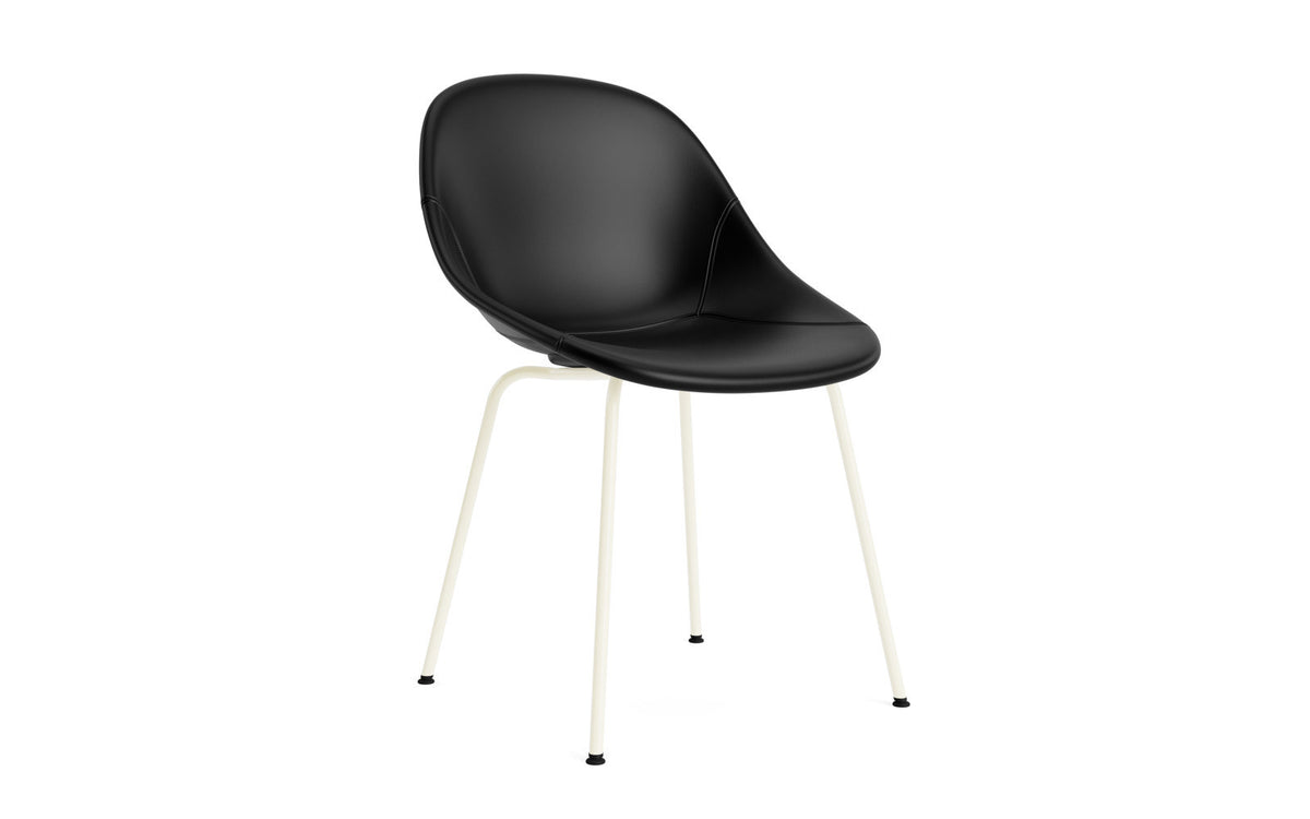 Mat Stuhl vollpolster Creme stahl in Ultra 41599 präsentiert im Onlineshop von KAQTU Design AG. Stuhl ist von Normann Copenhagen