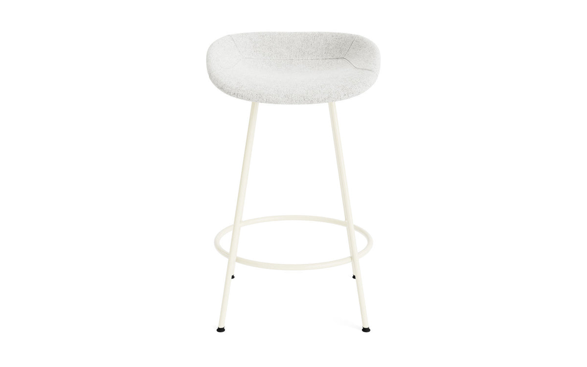 Mat Barstuhl 65 cm vollpolster creme Stahl in Hallingdal 110 präsentiert im Onlineshop von KAQTU Design AG. Barstuhl ist von Normann Copenhagen