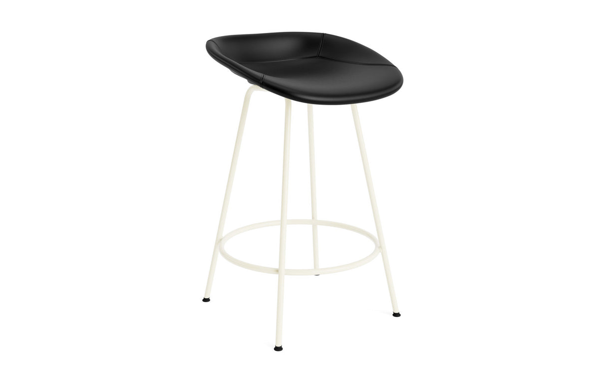 Mat Barstuhl 65 cm vollpolster creme Stahl in Ultra 41599 präsentiert im Onlineshop von KAQTU Design AG. Barstuhl ist von Normann Copenhagen