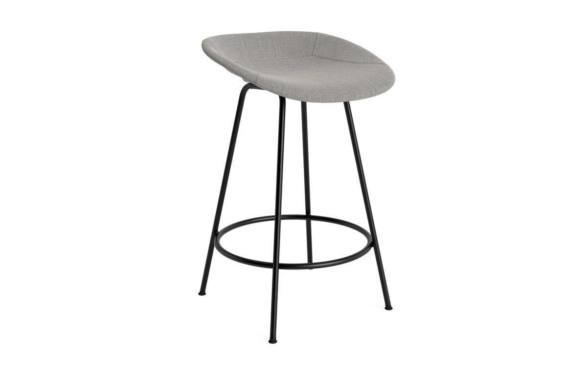 Mat Barstuhl 65 cm vollpolster schwarzes Stahl in Remix 133 präsentiert im Onlineshop von KAQTU Design AG. Barstuhl ist von Normann Copenhagen