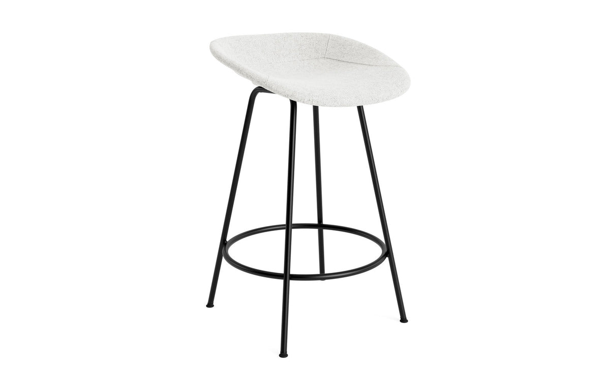 Mat Barstuhl 65 cm vollpolster schwarzes Stahl in Hallingdal 110 präsentiert im Onlineshop von KAQTU Design AG. Barstuhl ist von Normann Copenhagen