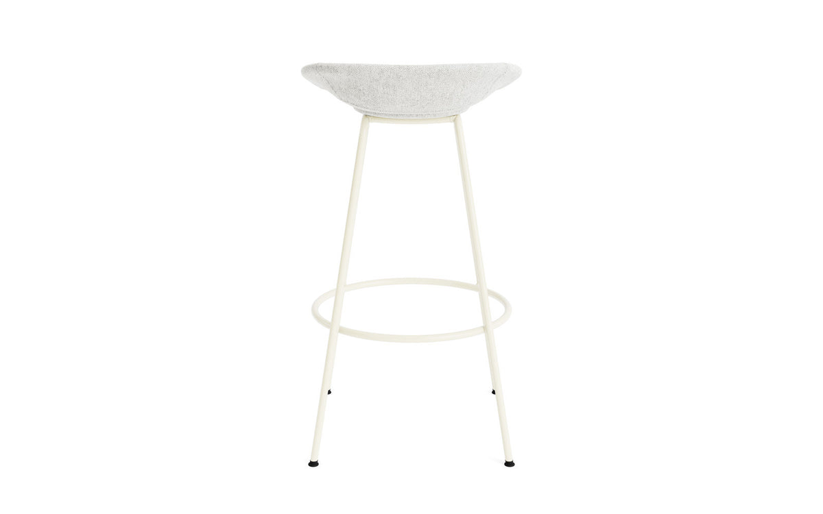 Mat Barstuhl 75 cm vollpolster creme Stahl in Hallingdal 110 präsentiert im Onlineshop von KAQTU Design AG. Barstuhl ist von Normann Copenhagen