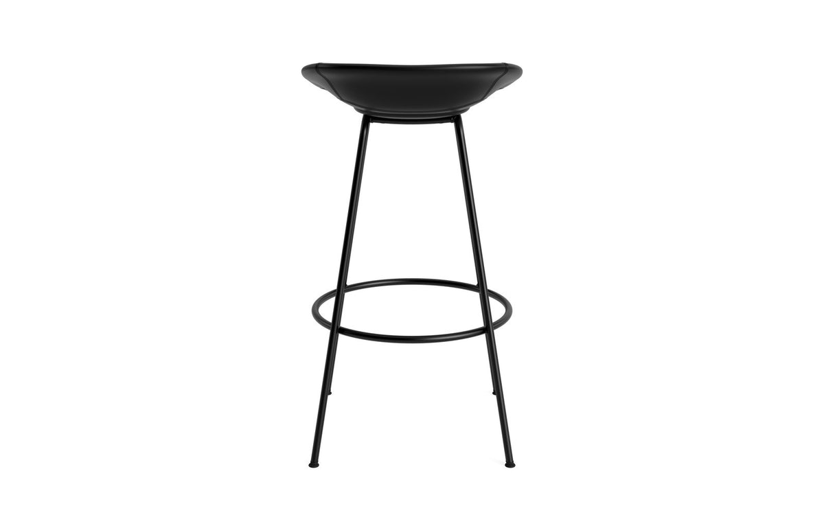 Mat Barstuhl 75 cm vollpolster schwarzes Stahl in Ultra 41599 präsentiert im Onlineshop von KAQTU Design AG. Barstuhl ist von Normann Copenhagen