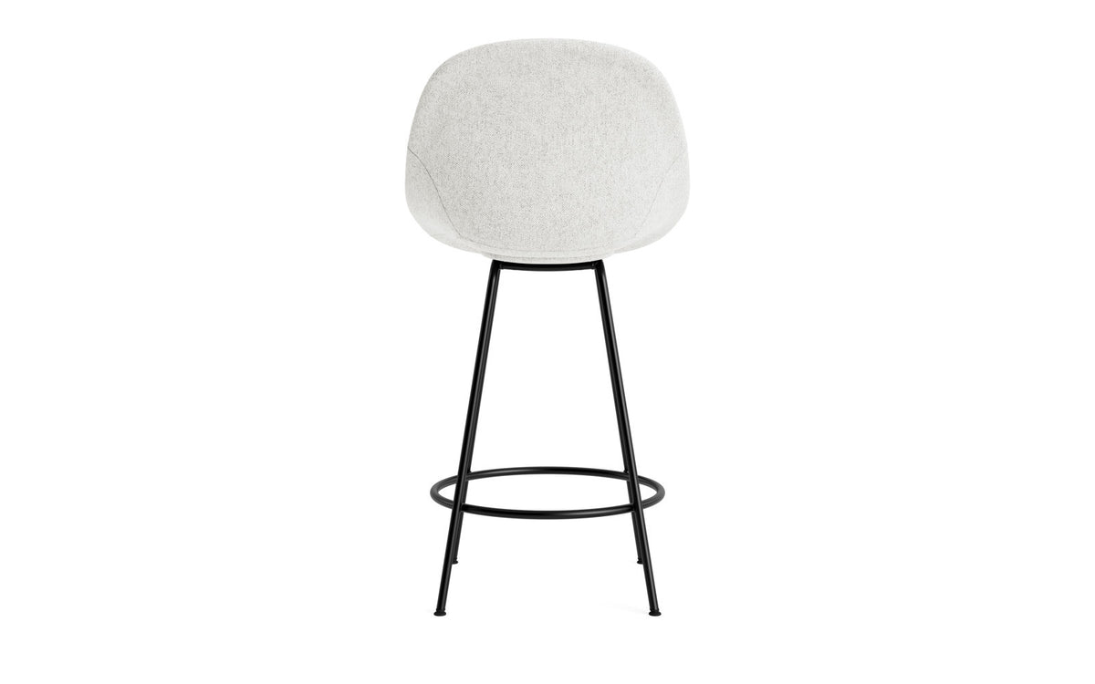 Mat Barstuhl 65 cm vollpolster schwarzes Stahl in Hallingdal 110 präsentiert im Onlineshop von KAQTU Design AG. Barstuhl ist von Normann Copenhagen