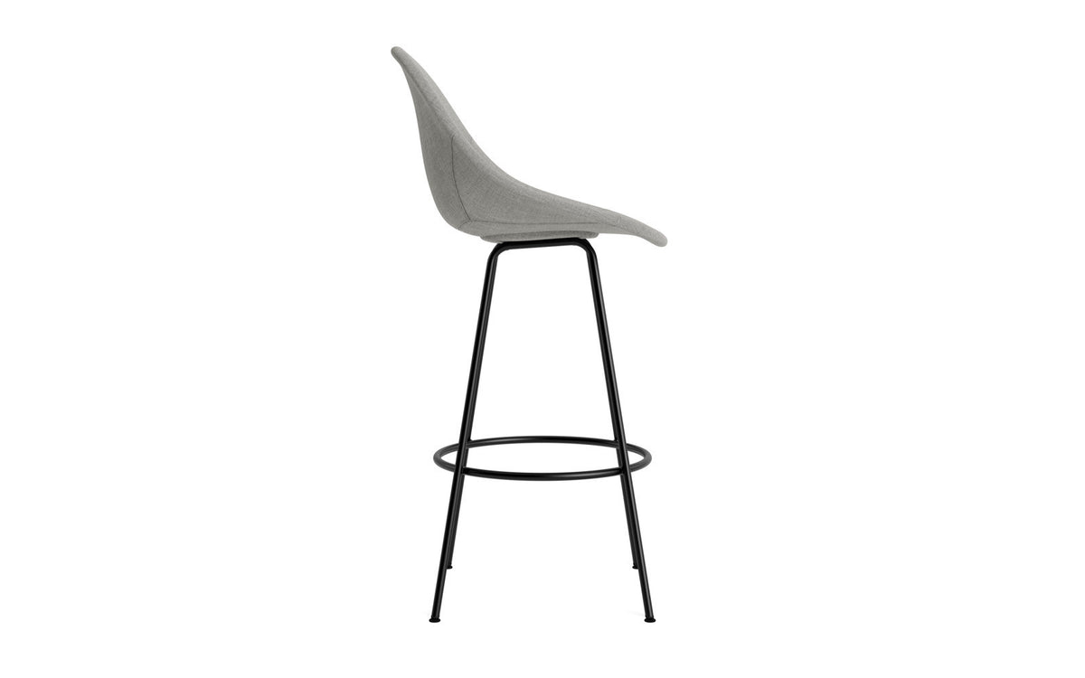 Mat Barstuhl 75 cm vollpolster schwarzes Stahl in Remix 133 präsentiert im Onlineshop von KAQTU Design AG. Barstuhl ist von Normann Copenhagen