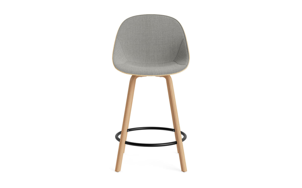 Mat Barstuhl 65 cm Frontpolster Hanffasern Buchenholz/schwarz in Remix 133 präsentiert im Onlineshop von KAQTU Design AG. Barstuhl ist von Normann Copenhagen