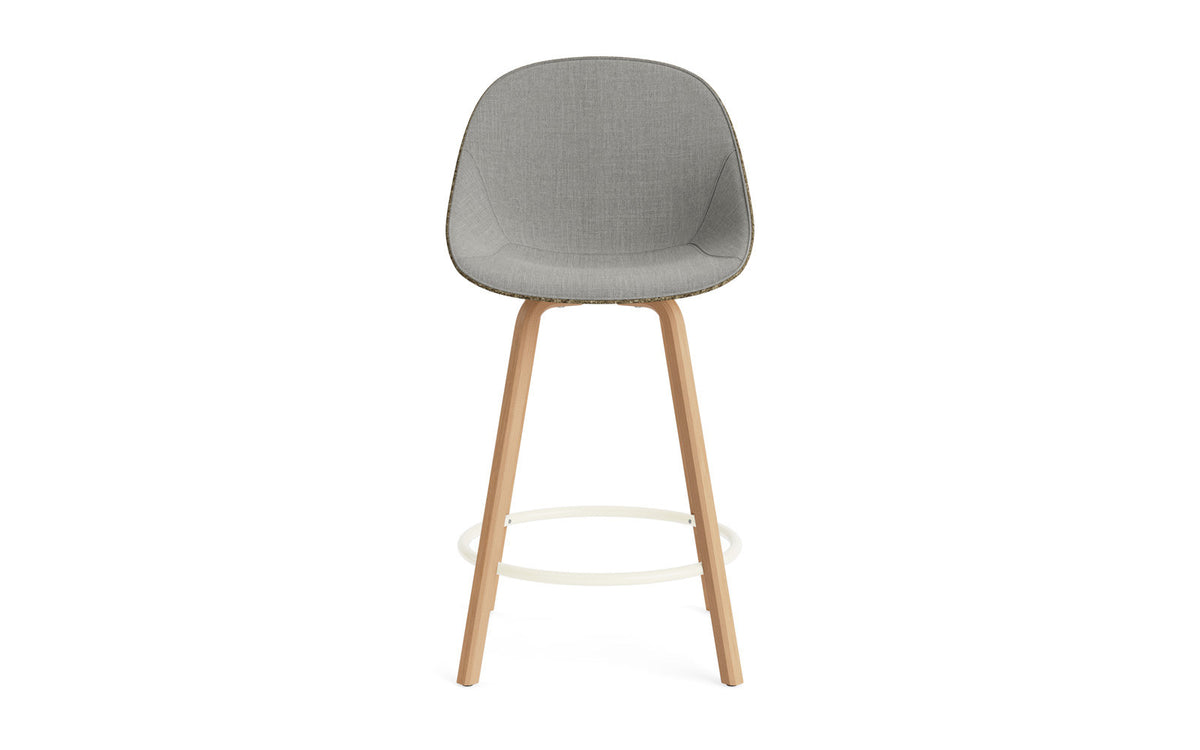 Mat Barstuhl 65 cm Frontpolster Seegras Buchenholz/creme in Remix 133 präsentiert im Onlineshop von KAQTU Design AG. Barstuhl ist von Normann Copenhagen