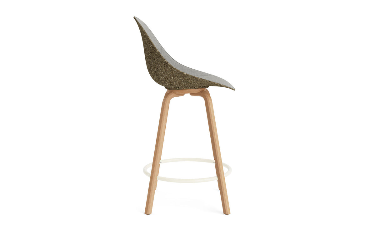 Mat Barstuhl 65 cm Frontpolster Seegras Buchenholz/creme in Remix 133 präsentiert im Onlineshop von KAQTU Design AG. Barstuhl ist von Normann Copenhagen