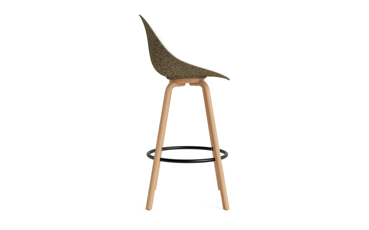 Mat Barstuhl 75 cm Frontpolster Seegras Buchenholz/schwarz in Hallingdal 110 präsentiert im Onlineshop von KAQTU Design AG. Barstuhl ist von Normann Copenhagen