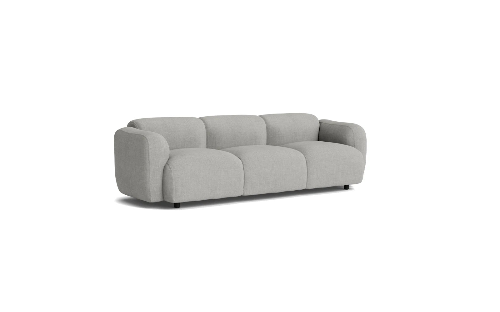 Das Swell Sofa 3er von Normann Copenhagen besticht durch seine weichen Rundungen und bietet in 21 Farben minimalistischen Sitzkomfort.