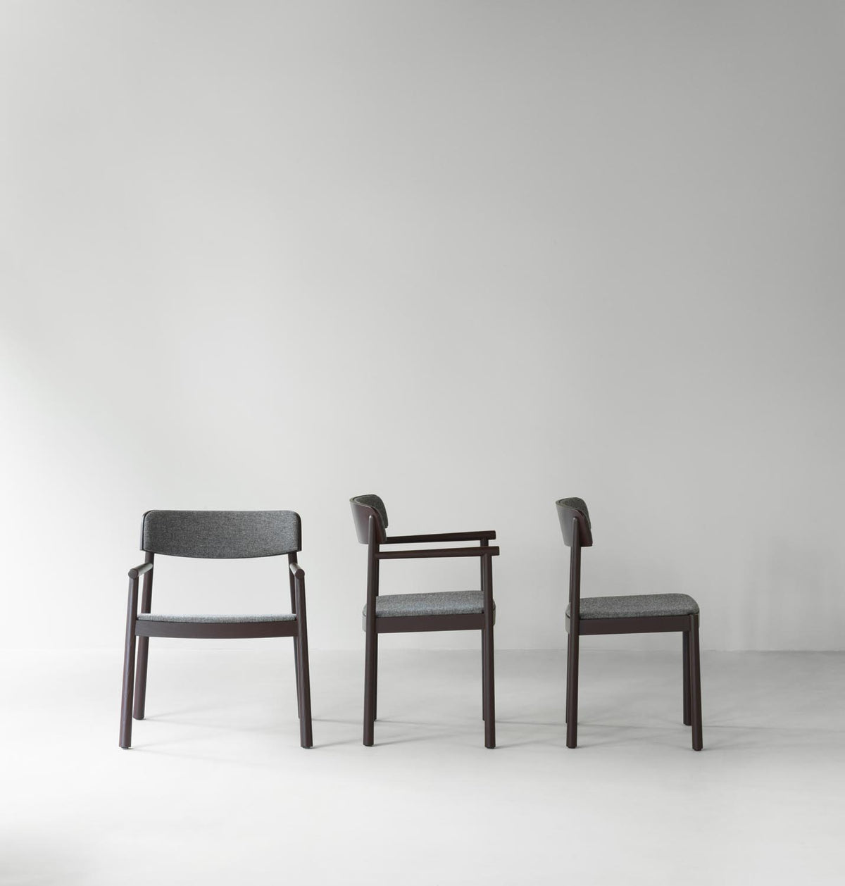Timb Loungesessel Upholstery in Brown / Hallingdal 368 präsentiert im Onlineshop von KAQTU Design AG. Sessel ist von Normann Copenhagen