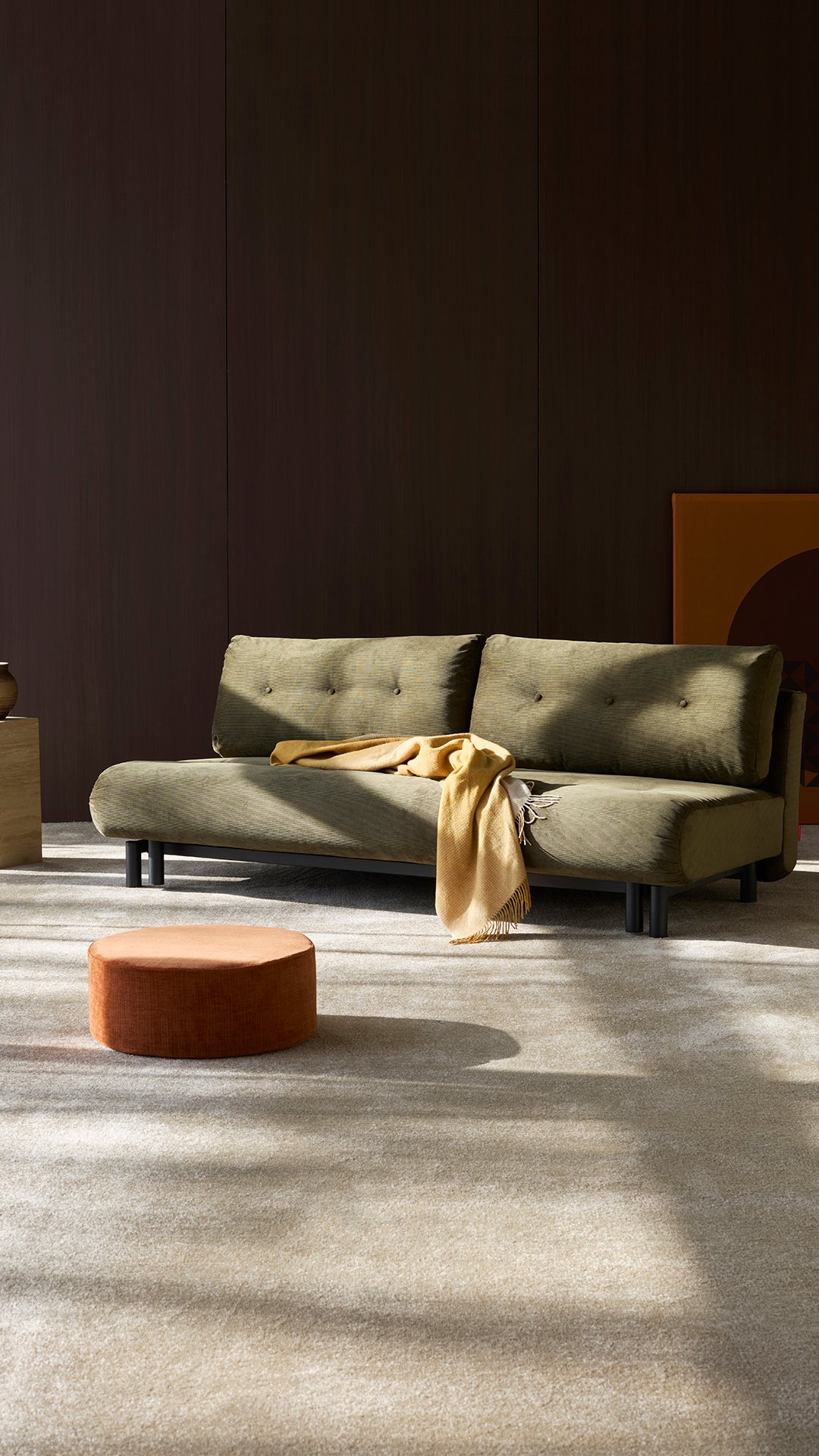 Nabli Schlafsofa in 316 Cordufine Pine Green präsentiert im Onlineshop von KAQTU Design AG. Bettsofa ist von Innovation Living