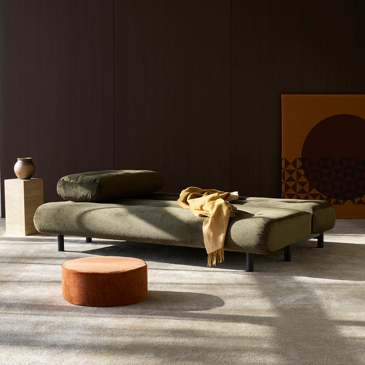 Nabli Schlafsofa in 316 Cordufine Pine Green präsentiert im Onlineshop von KAQTU Design AG. Bettsofa ist von Innovation Living