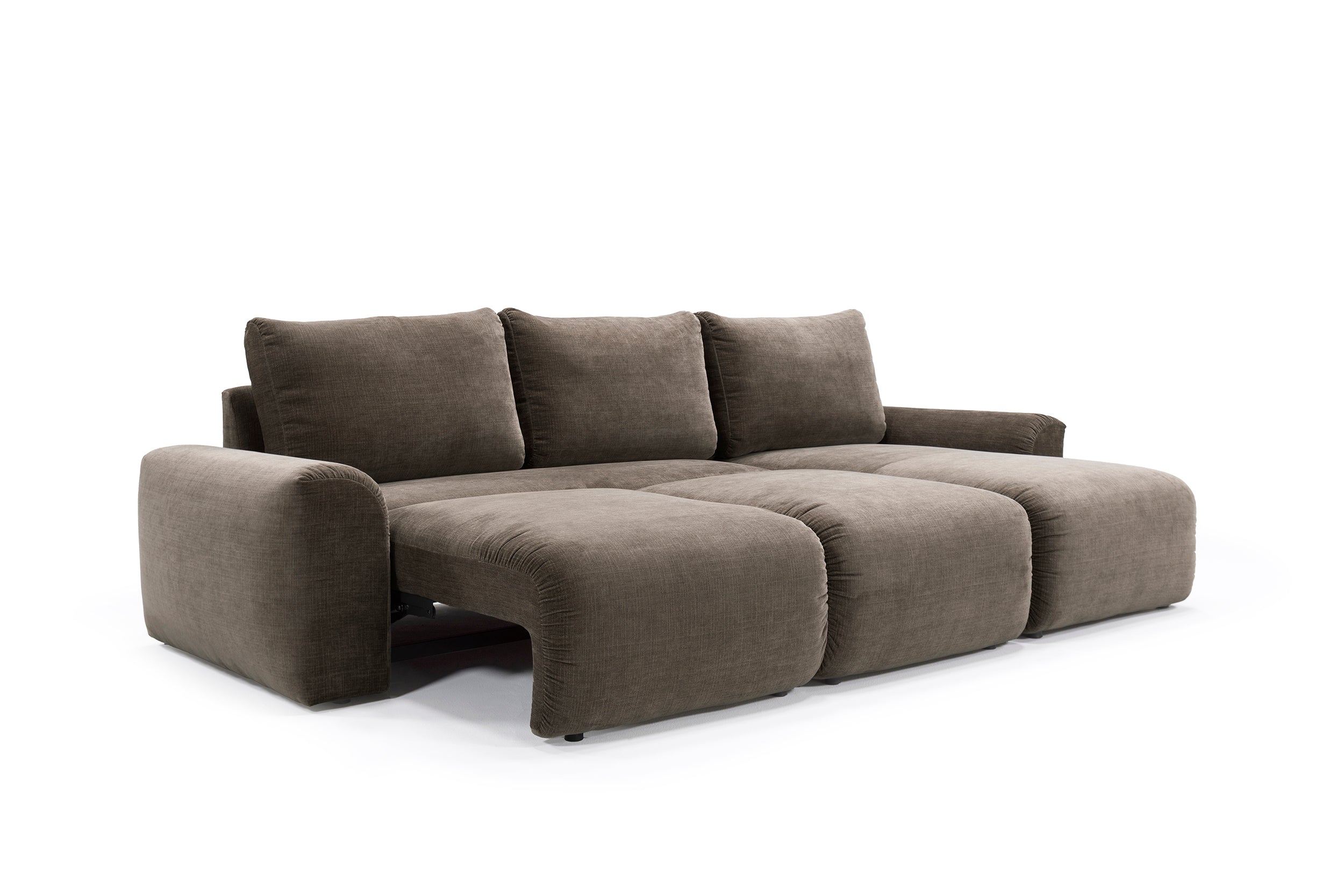 Norum Schlafsofa mit Chaiselongue und Chunky-Armlehnen in 411 Esina Cedar Brown präsentiert im Onlineshop von KAQTU Design AG. Bettsofa rechts ist von Innovation Living