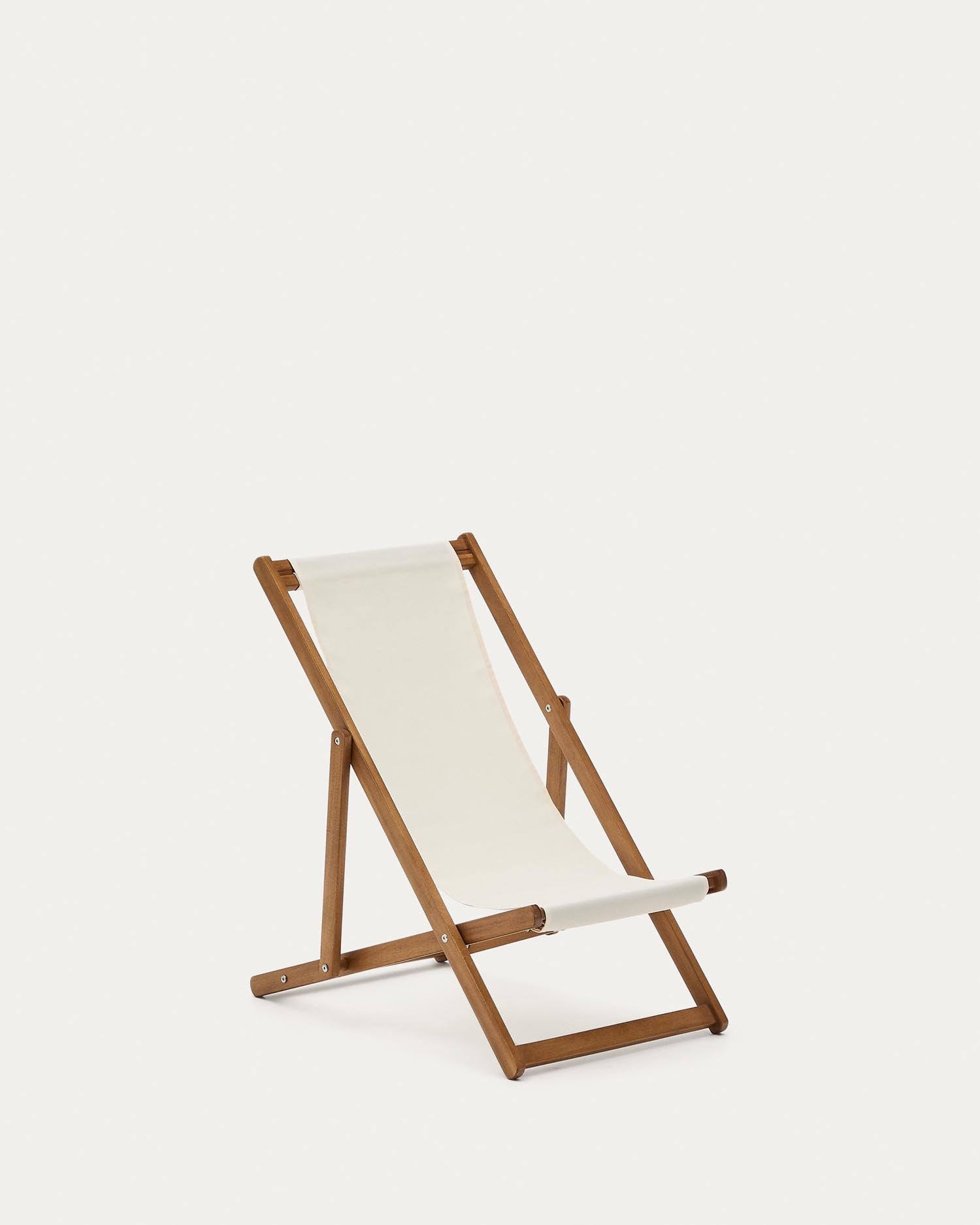 Klappbarer Outdoor-Liegestuhl Adredna für Kinder in Beige aus massivem Akazienholz FSC 100 % in Beige präsentiert im Onlineshop von KAQTU Design AG. Liegestuhl ist von Kave Home