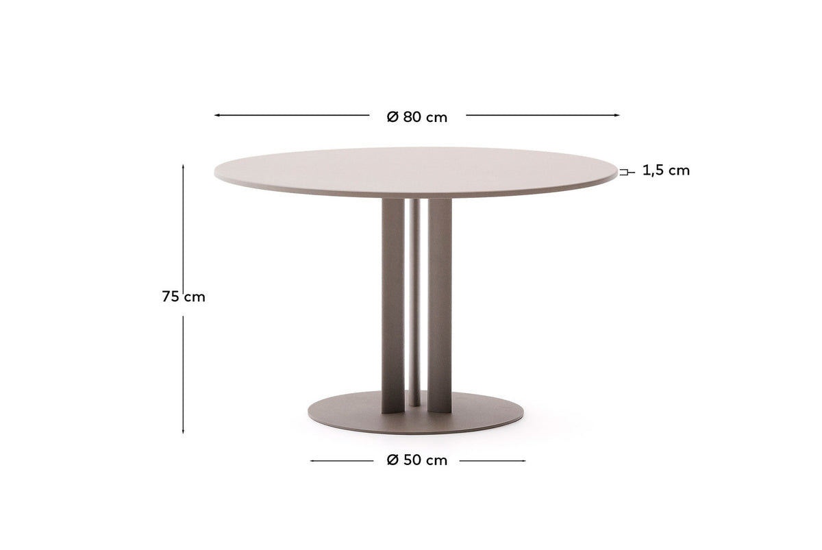 Runder Outdoor-Tisch Sedalis aus Stahl mit taupefarbener Tischplatte aus Aluminium Ø80 cm in Taupe präsentiert im Onlineshop von KAQTU Design AG. Gartentisch ist von Kave Home