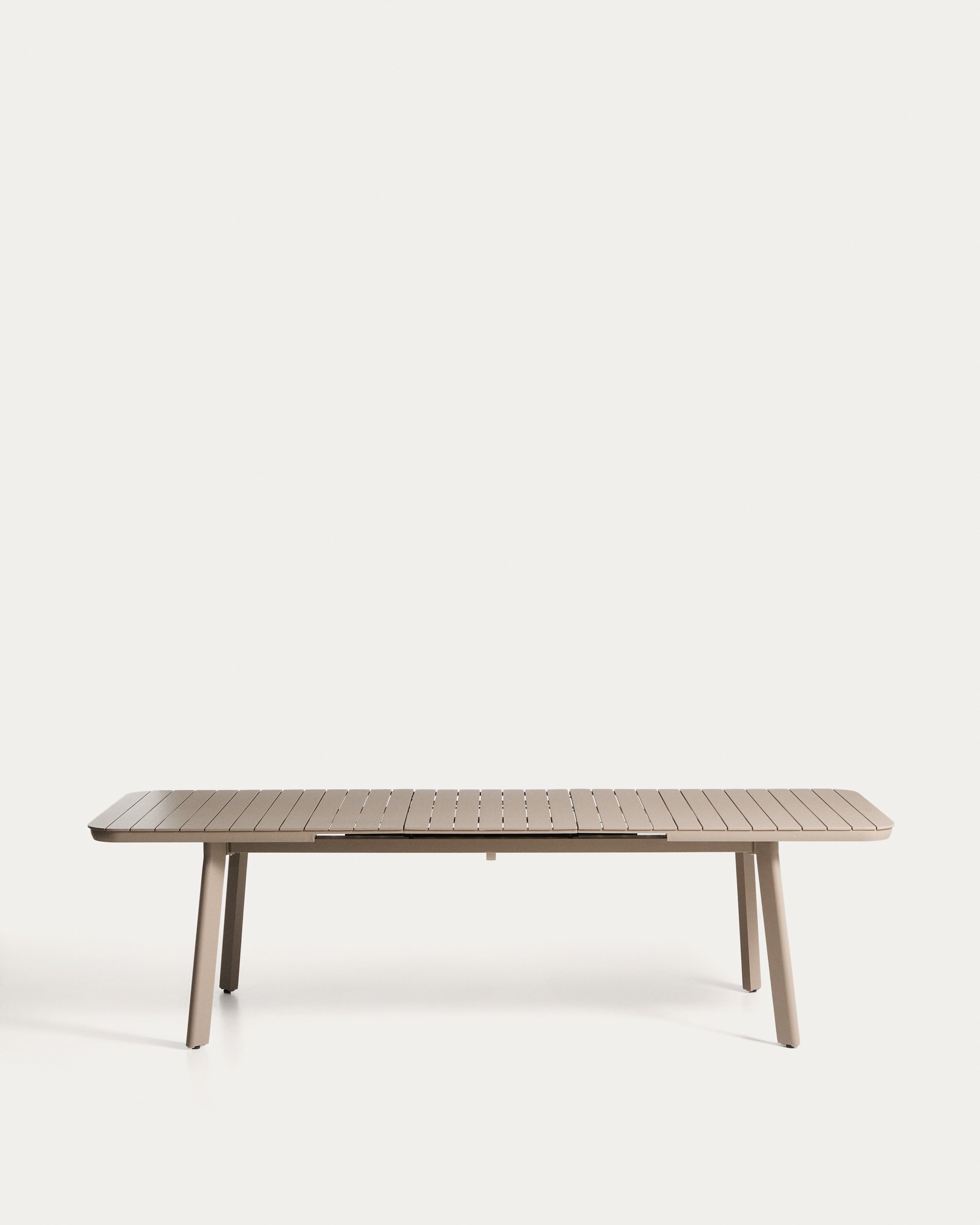 Eleganter, ausziehbarer Gartentisch Izola aus Aluminium in beigem Farbton, ideal für Outdoor-Bereiche, Maße 220 (280) x 100 cm.