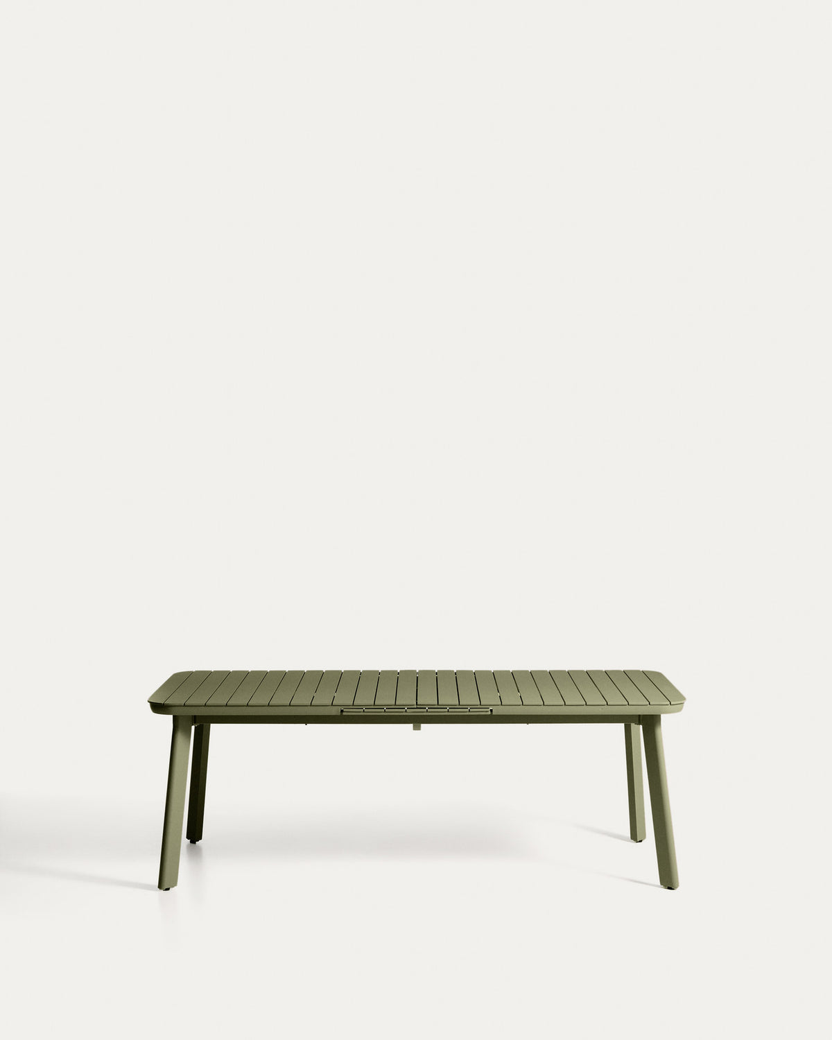 Ausziehbarer Outdoor-Tisch Izola aus Aluminium mit grünem Finish 220 (280) x 100 cm in Hellgrün, Grün, Dunkelgrün präsentiert im Onlineshop von KAQTU Design AG. Gartentisch ist von Kave Home