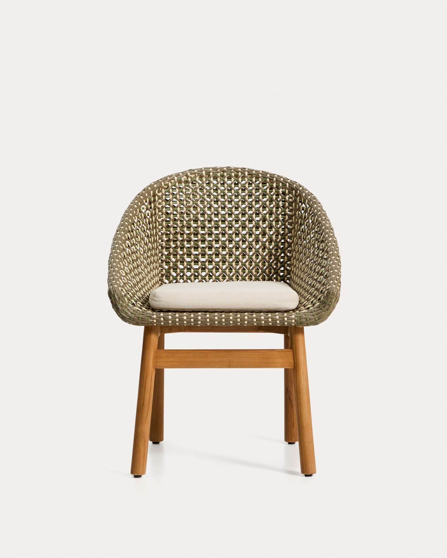 Stuhl Olbia aus synthetischem Rattan und massivem Teakholz FSC 100 % in Dunkelgrün präsentiert im Onlineshop von KAQTU Design AG. Gartenstuhl ist von Kave Home