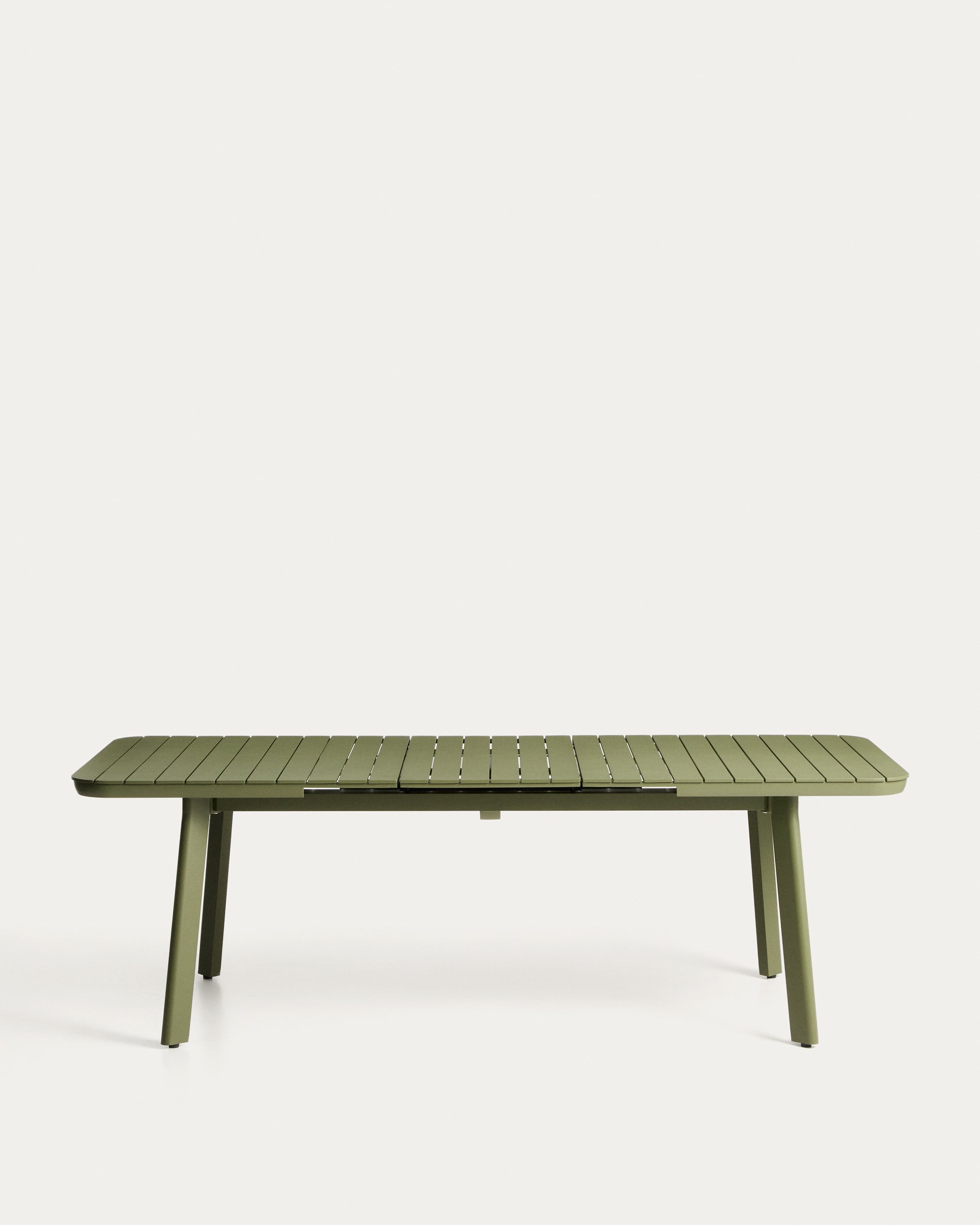 Ausziehbarer Outdoor-Tisch Izola aus Aluminium mit grünem Finish 185 (235) x 100 cm in Grün präsentiert im Onlineshop von KAQTU Design AG. Gartentisch ist von Kave Home