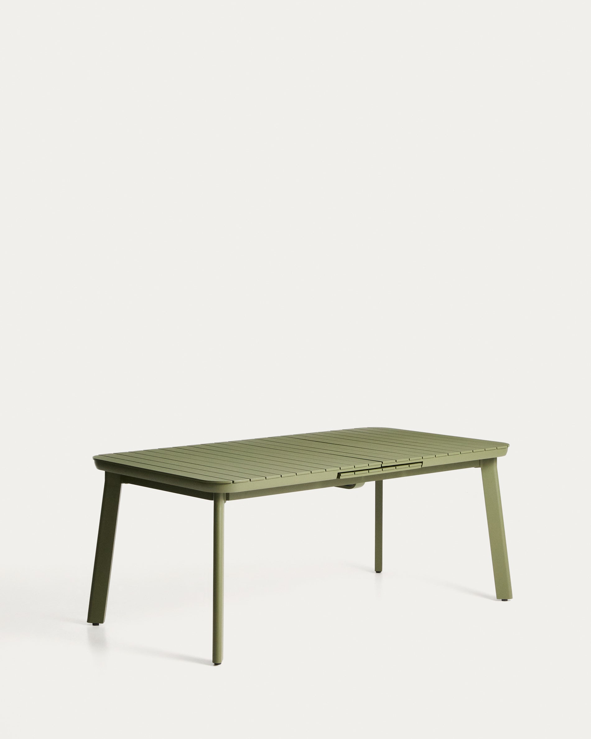 Ausziehbarer Outdoor-Tisch Izola aus Aluminium mit grünem Finish 185 (235) x 100 cm in Grün präsentiert im Onlineshop von KAQTU Design AG. Gartentisch ist von Kave Home