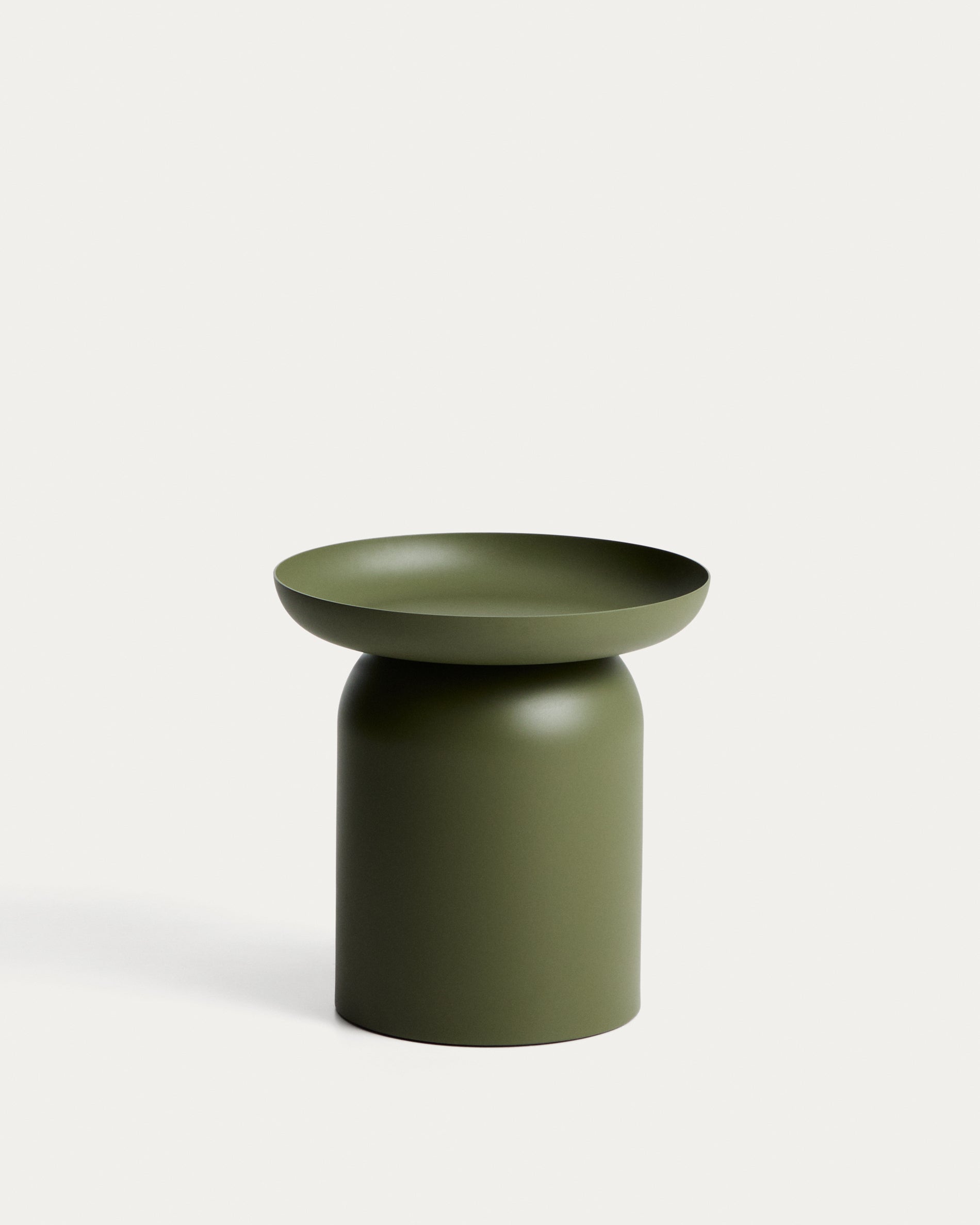 Beistelltisch Arcola aus Aluminium in Grün, Ø 45 cm in Grün präsentiert im Onlineshop von KAQTU Design AG. Beistelltisch Outdoor ist von Kave Home