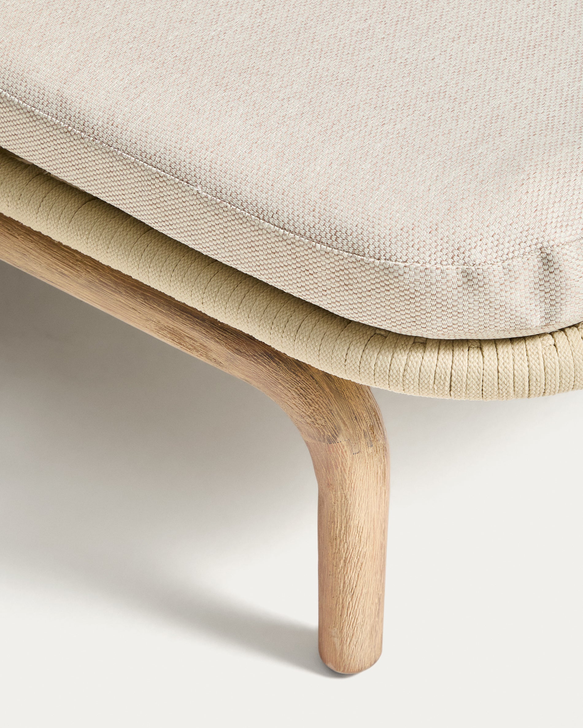 2er-Sonnenliege Alipa aus massivem Akazienholz und ecrufarbenem Seil, FSC 100 % in Ecru präsentiert im Onlineshop von KAQTU Design AG. Liegestuhl ist von Kave Home