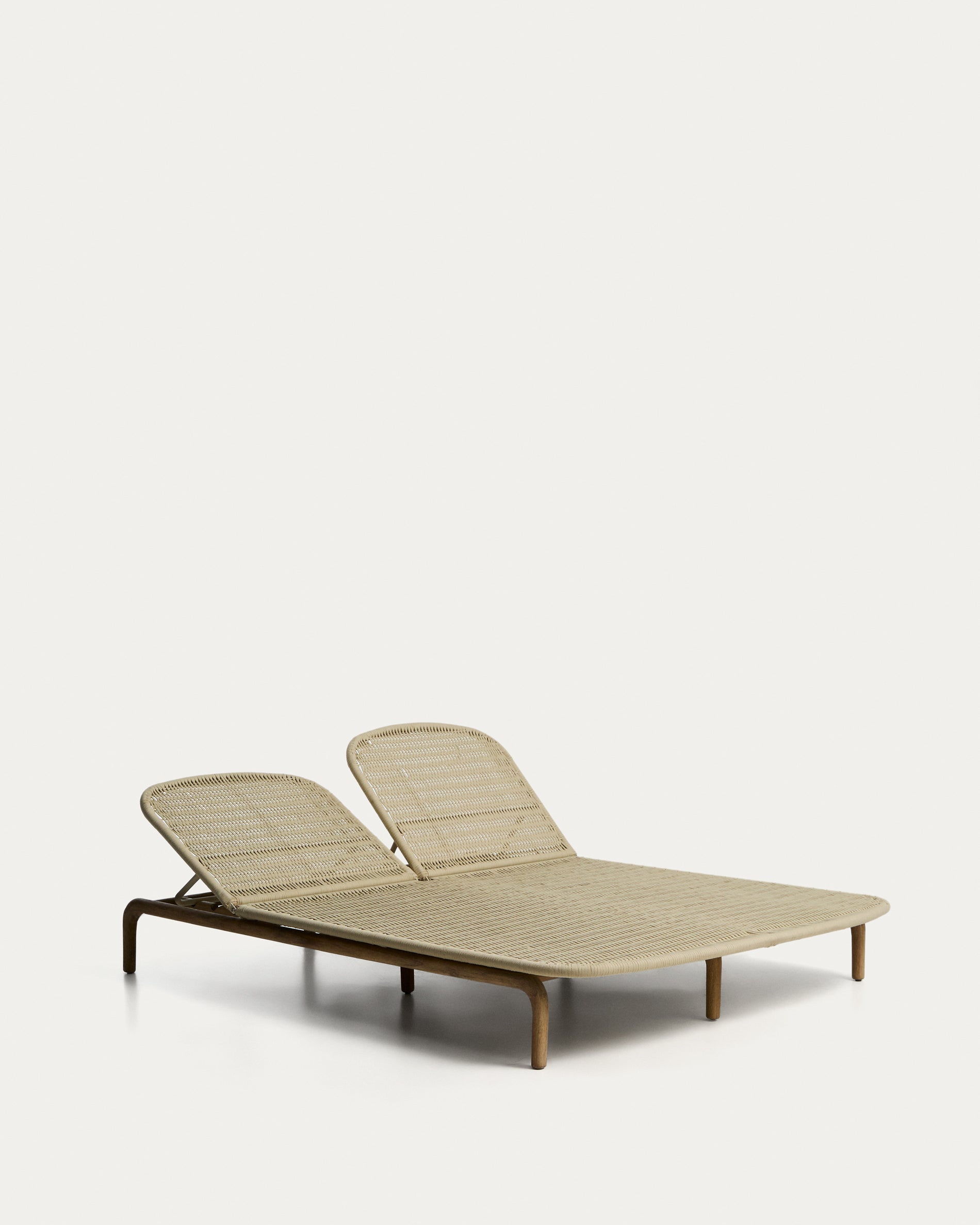 2er-Sonnenliege Alipa aus massivem Akazienholz und ecrufarbenem Seil, FSC 100 % in Ecru präsentiert im Onlineshop von KAQTU Design AG. Liegestuhl ist von Kave Home