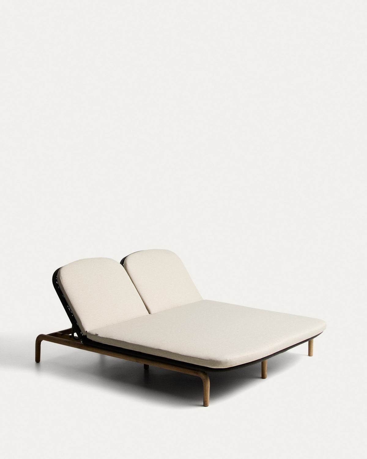 2er-Sonnenliege Alipa aus massivem Akazienholz und dunkelgrauem Seil, FSC 100 % in Graphit, Grau, Schwarz präsentiert im Onlineshop von KAQTU Design AG. Liegestuhl ist von Kave Home
