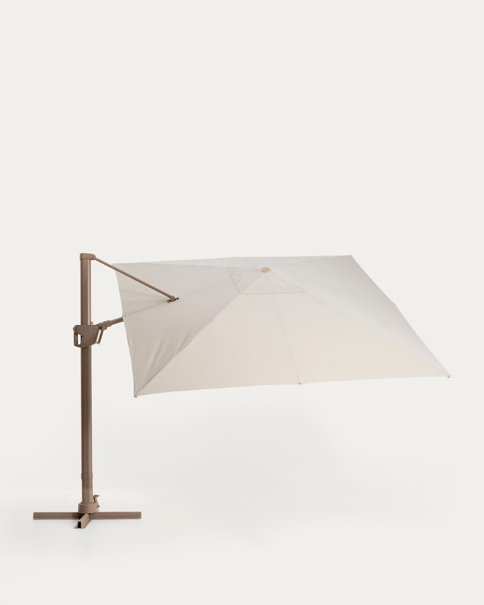 Moderner exzentrischer Sonnenschirm Noli in hellem Beige, ausgestattet mit einem stabilen taupefarbenen Aluminiumgestell, perfekt für entspannte Stunden im Freien.