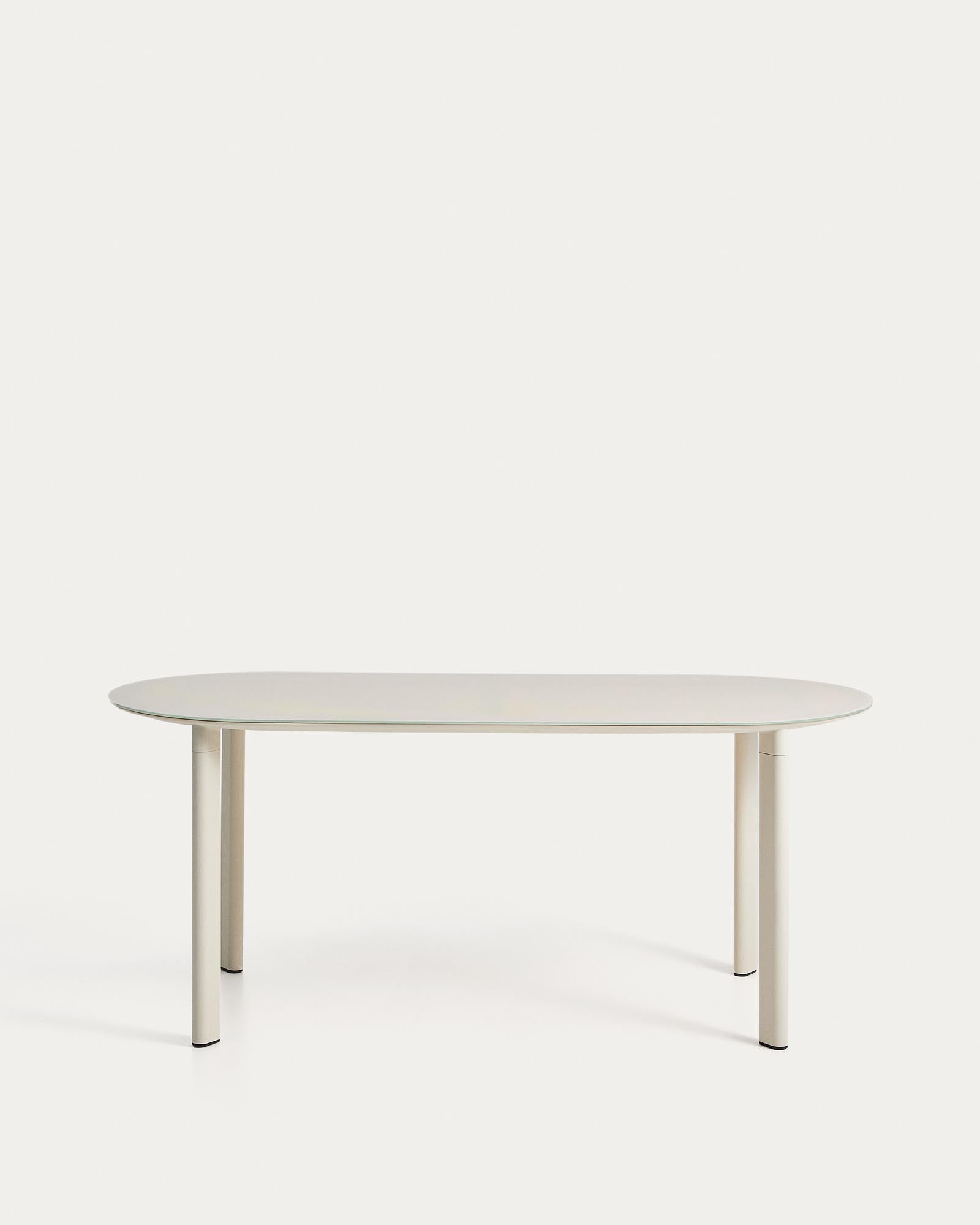Ovaler Tisch Erice aus Aluminium und gehärtetem Glas in Ecru 180 x 90 cm in Ecru präsentiert im Onlineshop von KAQTU Design AG. Gartentisch ist von Kave Home