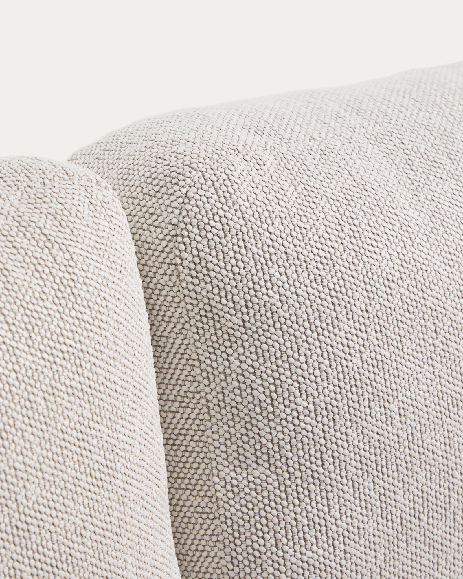 Elegantes Loungeset Nerano in Taupe, bestehend aus einem komfortablen 3-Sitzer Sofa und einem modernen Aluminium-Couchtisch, ideal für entspannte Stunden.