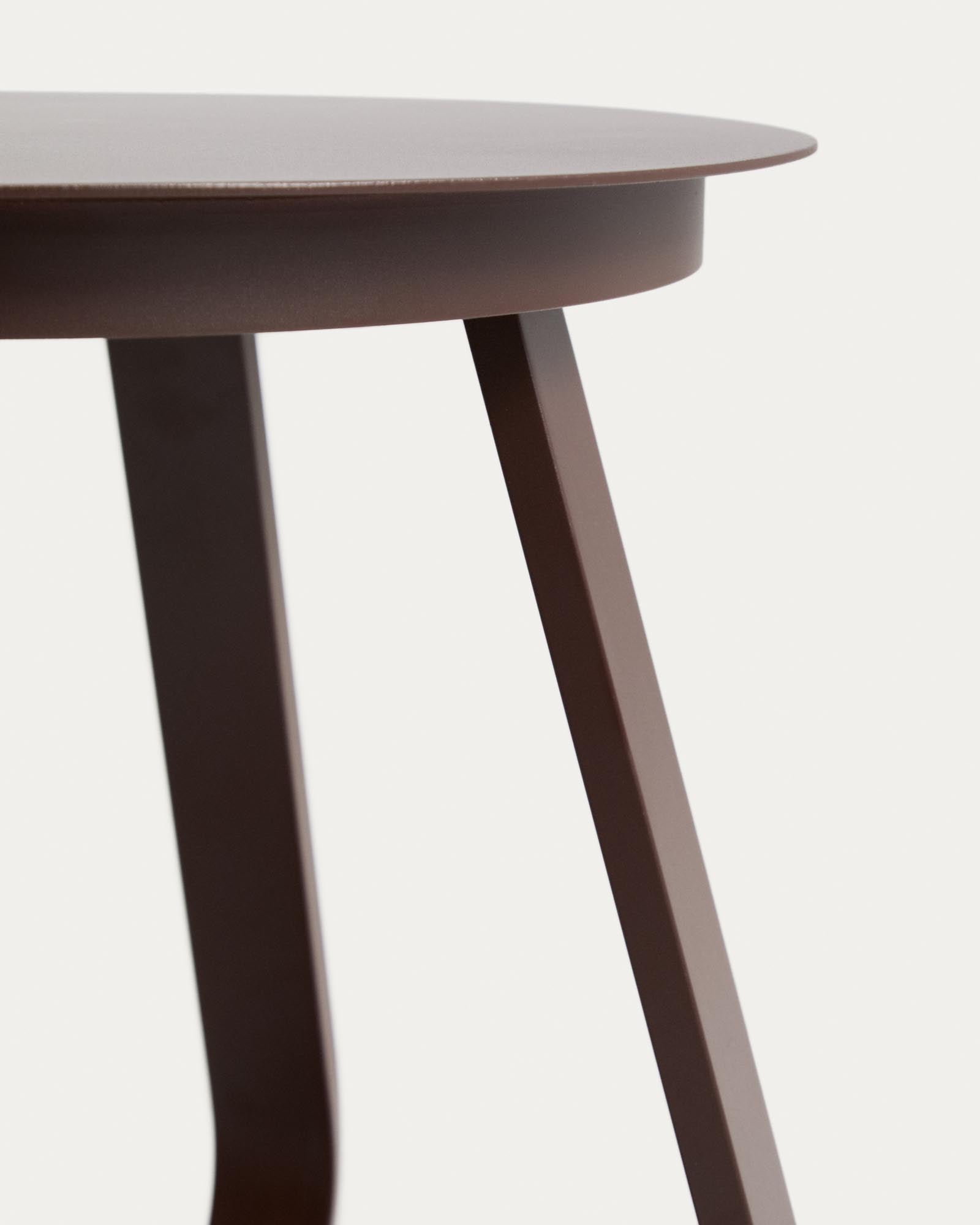 Eleganter Outdoor Beistelltisch Tamaris aus robustem braunem Aluminium, Ø 48 cm, ideal für gemütliche Momente auf der Terrasse oder im Garten.