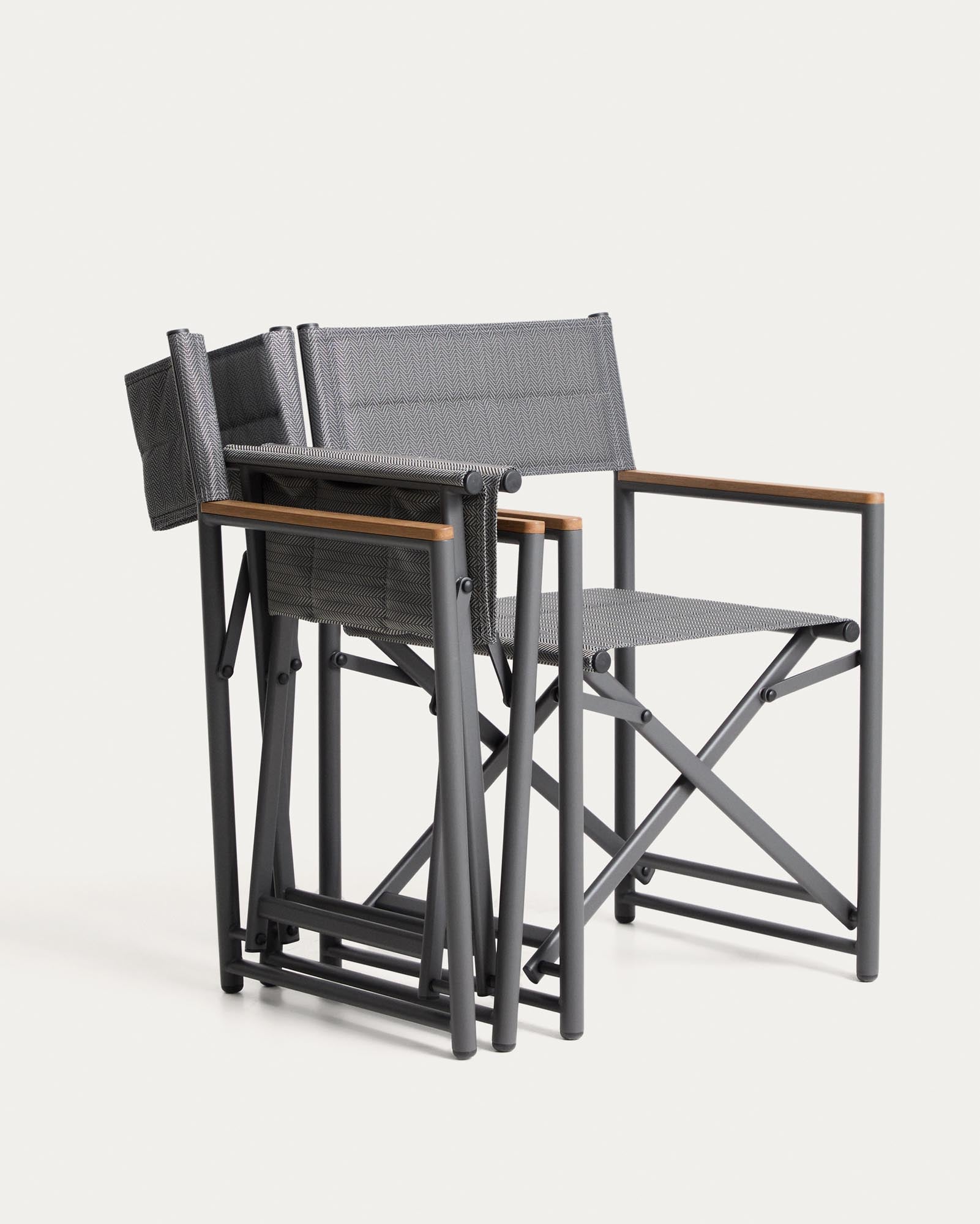 Moderner Klappstuhl Tisno in Graphitgrau, aus langlebigem Aluminium und grauem Texteline, ideal für Garten und Terrasse.