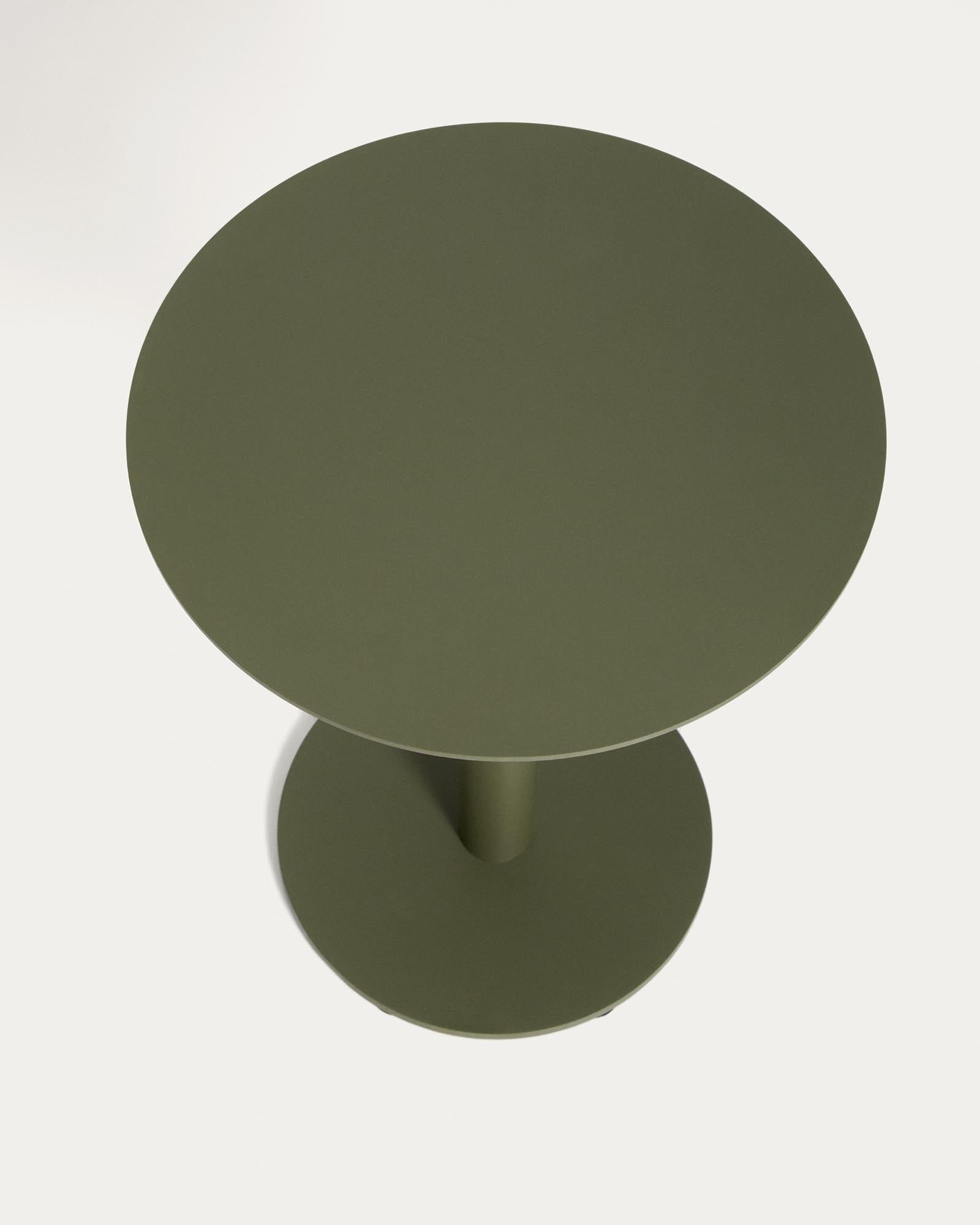 Eleganter Beistelltisch Asinara aus grünem Aluminium, Ø 40 cm, ideal für den Außenbereich, verleiht jedem Garten oder Balkon einen frischen Look.