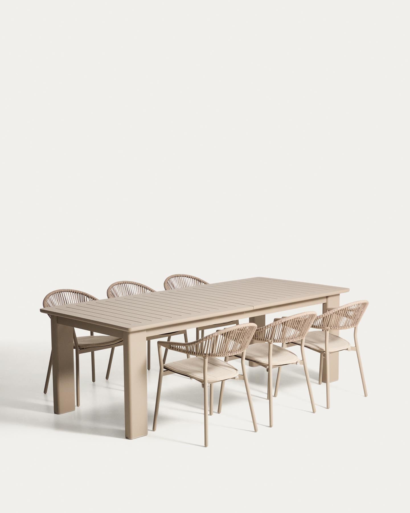 Set mit Ausziehtisch Livorno aus Aluminium in Taupe und 6 Stühlen Alimia aus Aluminium in Taupe und Synthetikseil in Braun, 233 (350) x 100 cm in Taupe präsentiert im Onlineshop von KAQTU Design AG. Loungeset ist von Kave Home