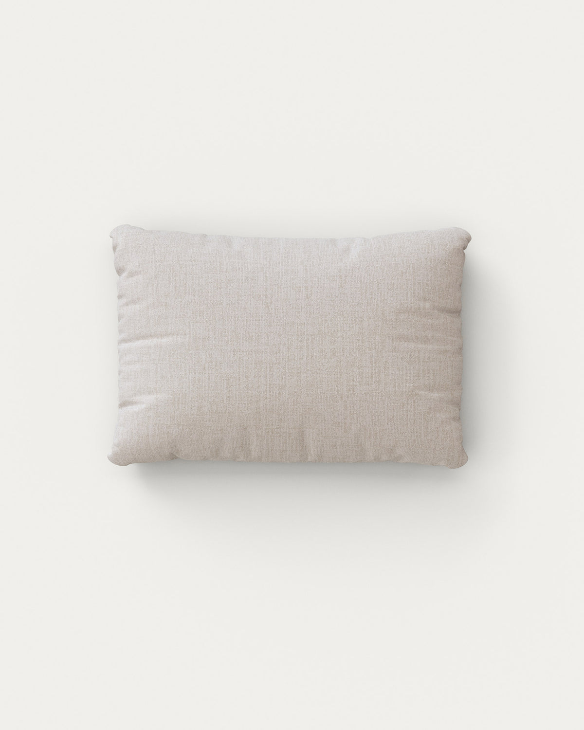 Kissen Sorells beige 75 x 50 cm in Beige, Ecru, Weiss präsentiert im Onlineshop von KAQTU Design AG. Gartenkissen ist von Kave Home