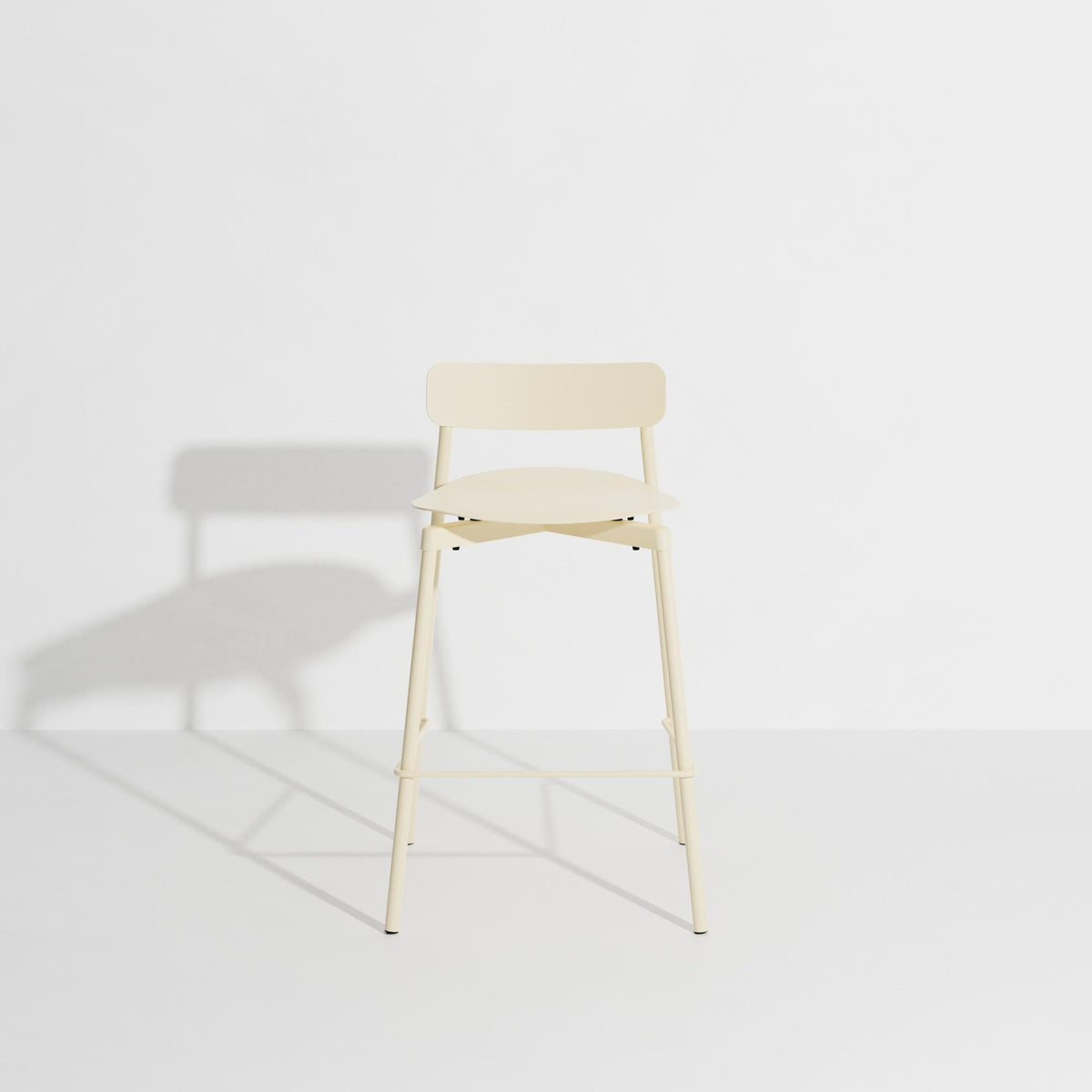Barhocker Fromme aus Aluminium mit mattierter Pulverbeschichtung, schlanke stromlinienförmige Form, Sitzhöhe 75cm, Design von Tom Chung.