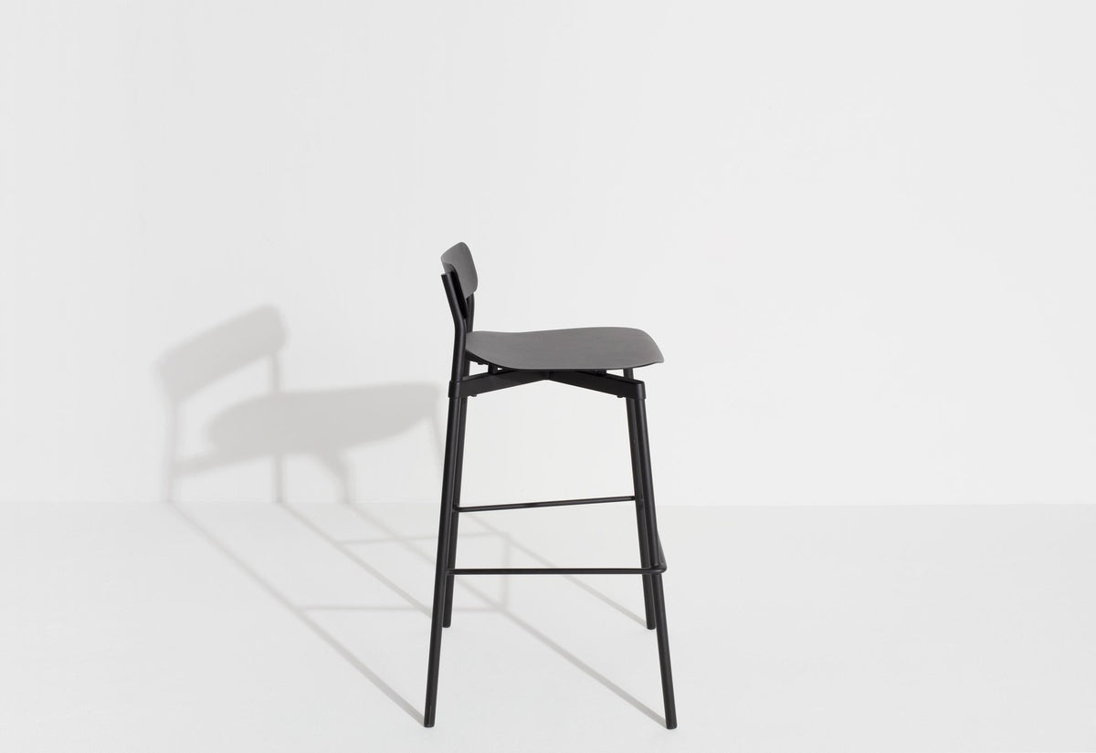 Barhocker Fromme aus schwarzem Aluminium mit mattierter, grained anti-UV-Pulverbeschichtung, schlanke Silhouette, Sitzhöhe 65cm.