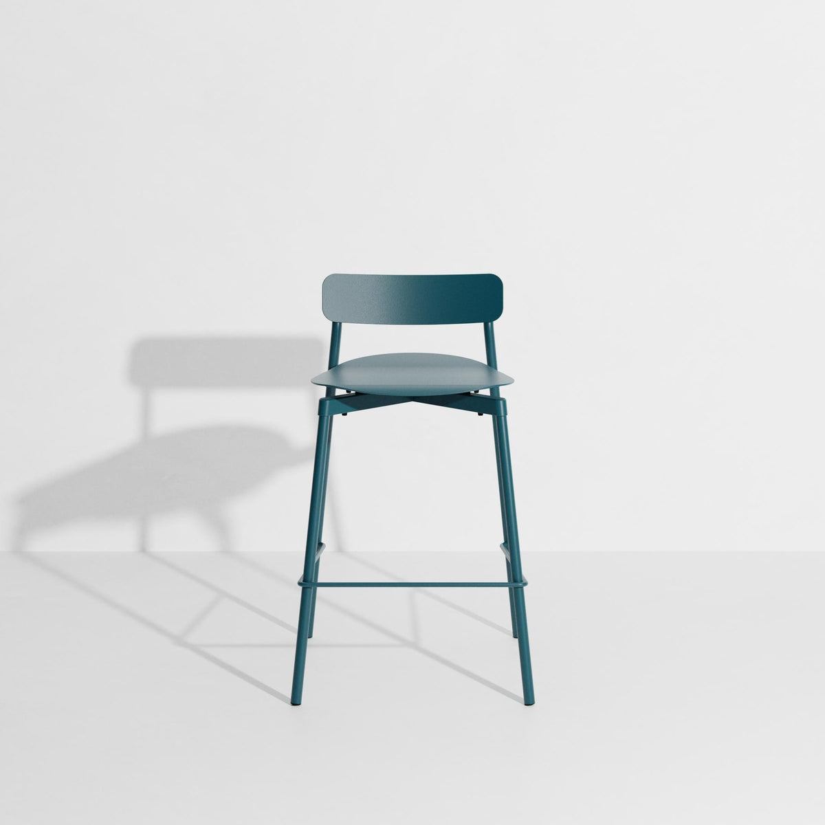 Barhocker Fromme aus schwarzem Aluminium mit mattierter, grained anti-UV-Pulverbeschichtung, schlanke Silhouette, Sitzhöhe 65cm.