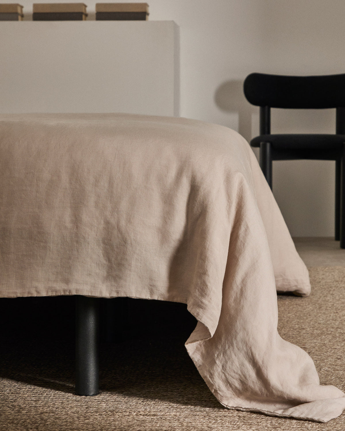Lyx Lattenrostbein aus anthrazitgrauem Metall in Schwarz präsentiert im Onlineshop von KAQTU Design AG. Bett ist von Kave Home