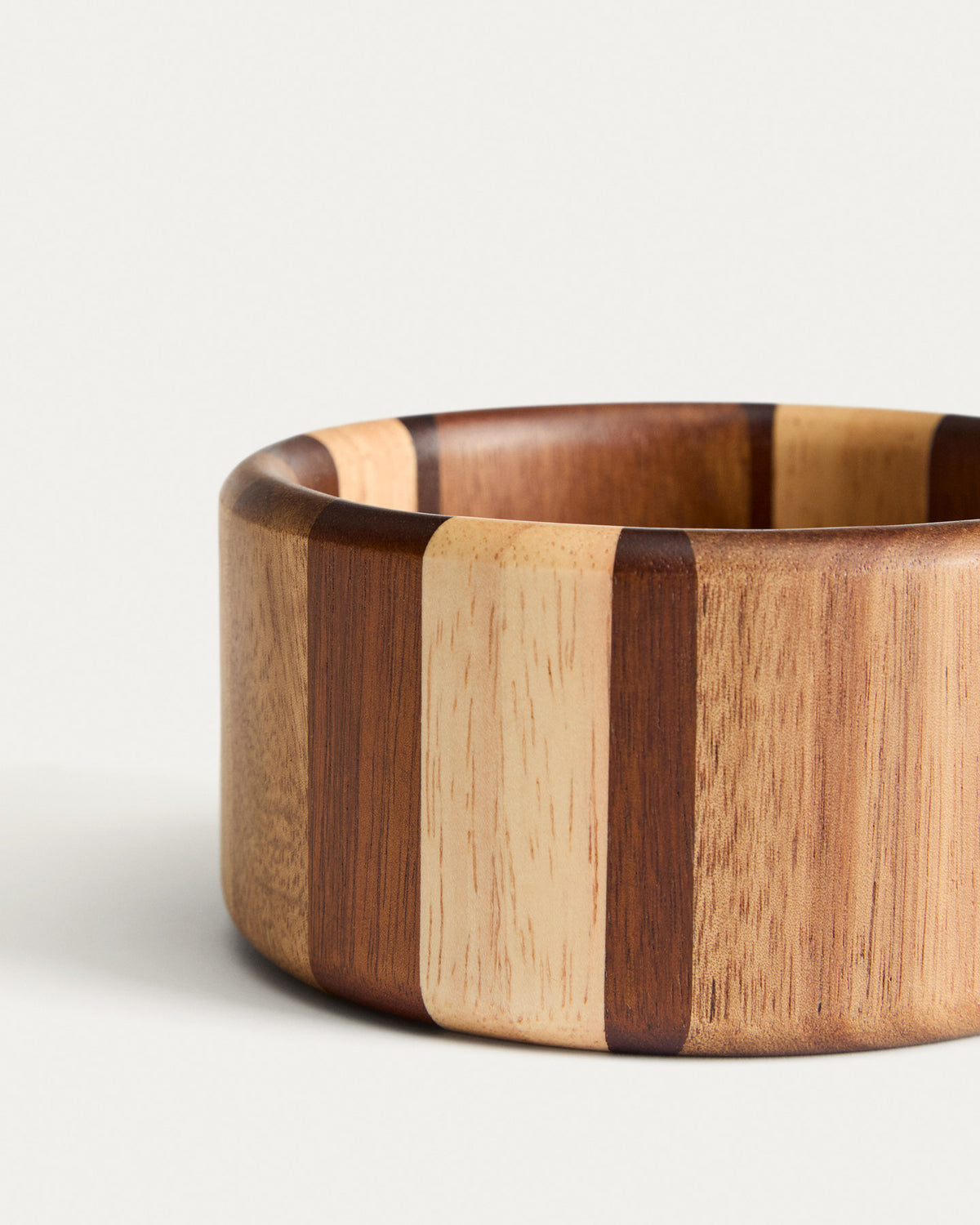 Schale Nover aus Akazienholz, FSC 100 % in Natur präsentiert im Onlineshop von KAQTU Design AG. Schale ist von Kave Home