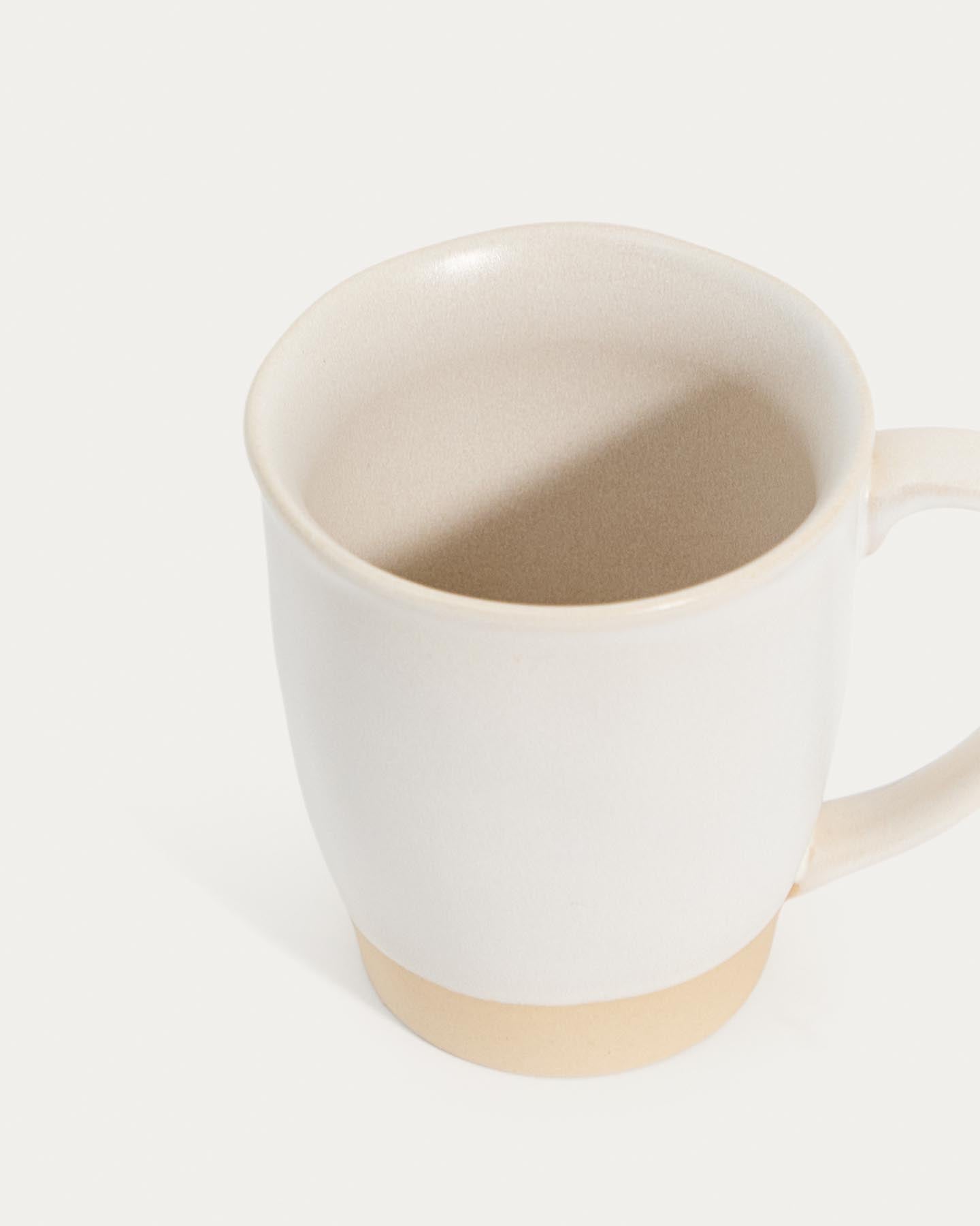 Tasse Azir aus Keramik in Beige in Beige präsentiert im Onlineshop von KAQTU Design AG. Tasse ist von Kave Home