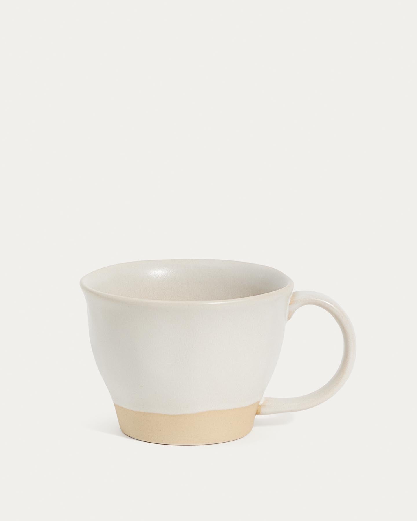 Große Tasse Azir aus Keramik in Beige in Beige präsentiert im Onlineshop von KAQTU Design AG. Tasse ist von Kave Home