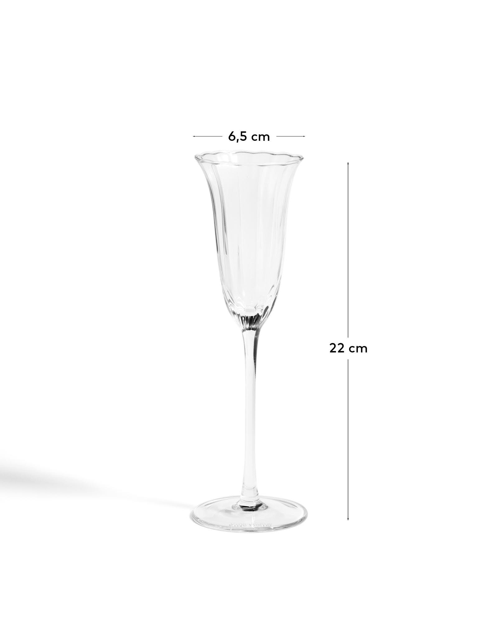 Elegantes Sektglas Neia aus klarem Glas, 10 cl, ideal für festliche Anlässe und um prickelnde Momente stilvoll zu genießen.