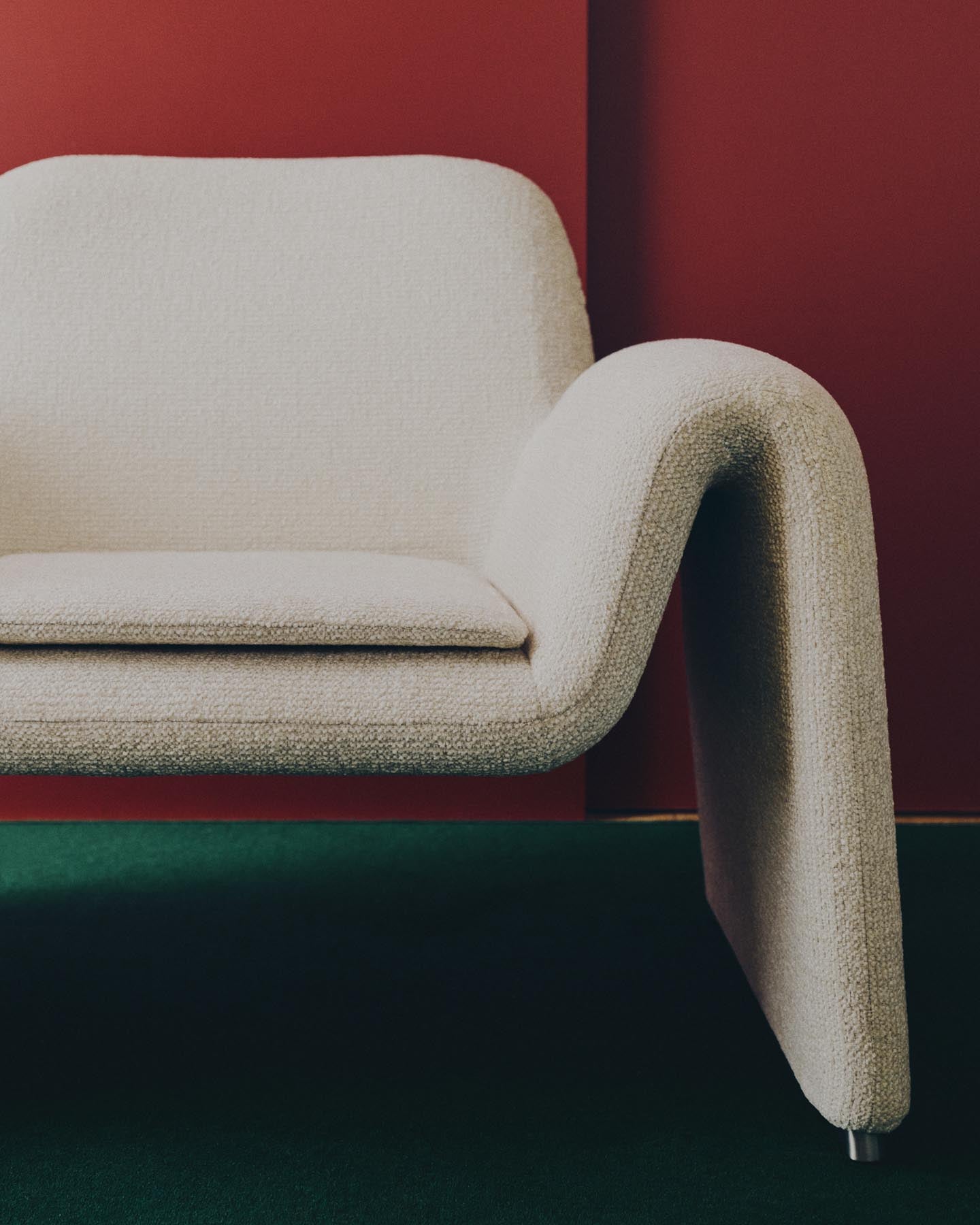 Sessel Melvia mit beiger Chenille in Beige präsentiert im Onlineshop von KAQTU Design AG. Sessel ist von Kave Home