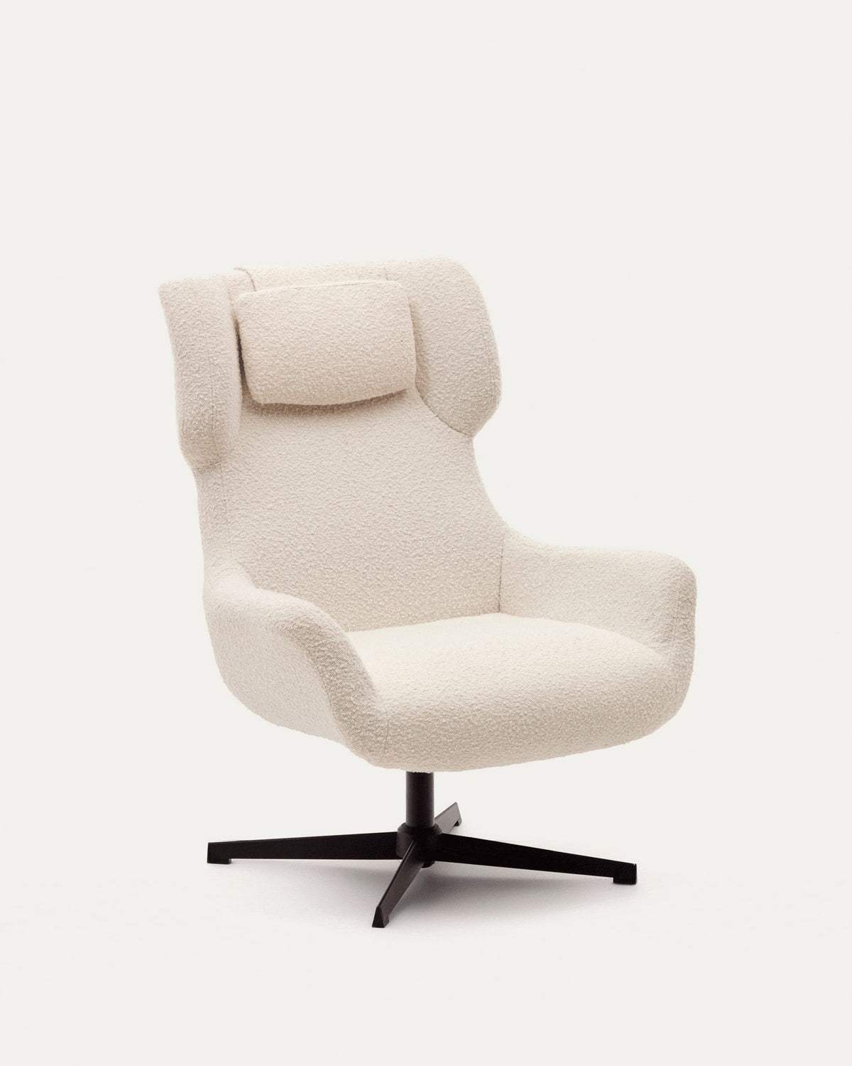 Zalina Drehsessel aus weissem Bouclé und Stahl mit schwarzem Finish FSC 100% in Weiss, Schwarz präsentiert im Onlineshop von KAQTU Design AG. Drehsessel ist von Kave Home