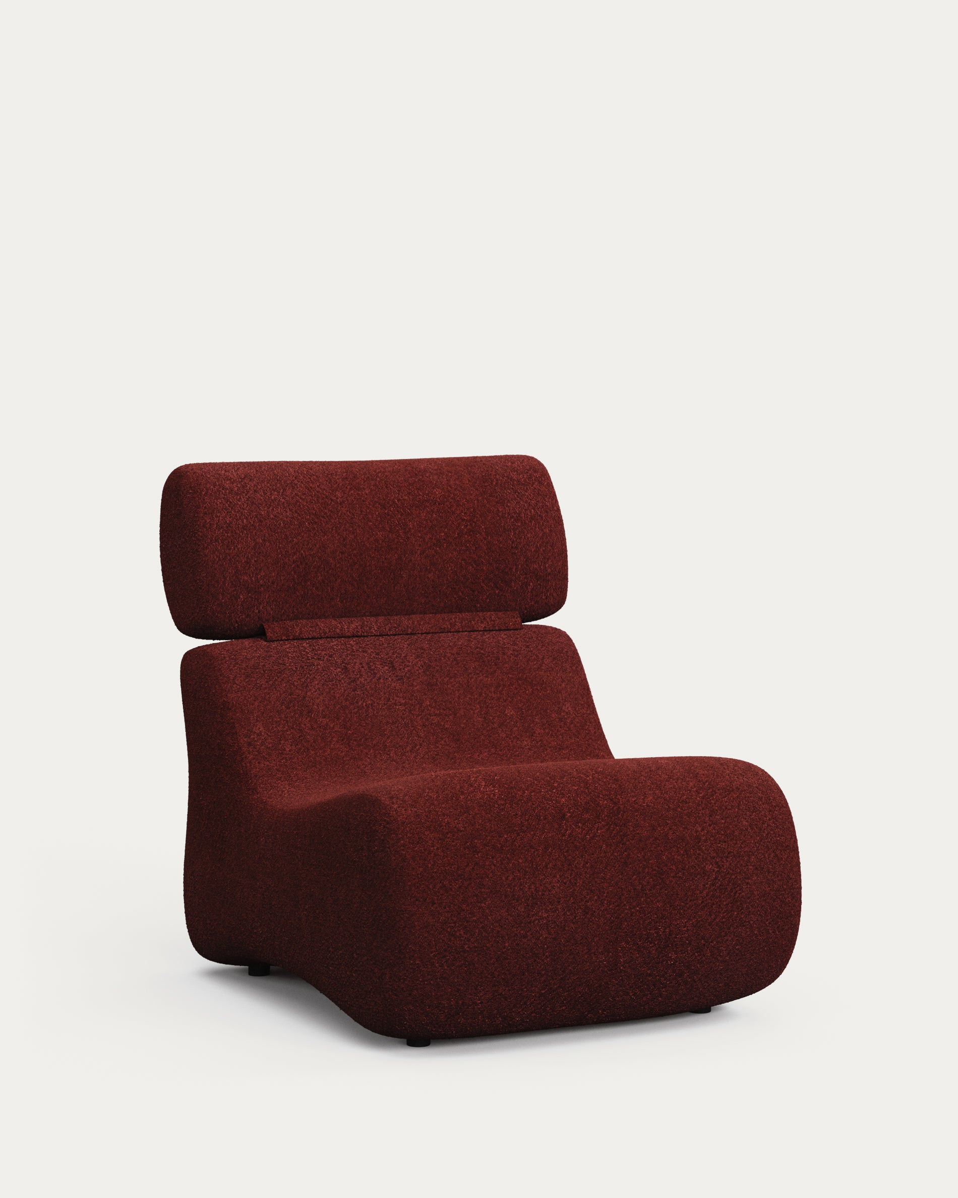 Sessel Club aus bordeauxfarbenem Bouclé in präsentiert im Onlineshop von KAQTU Design AG. Sessel ist von Kave Home