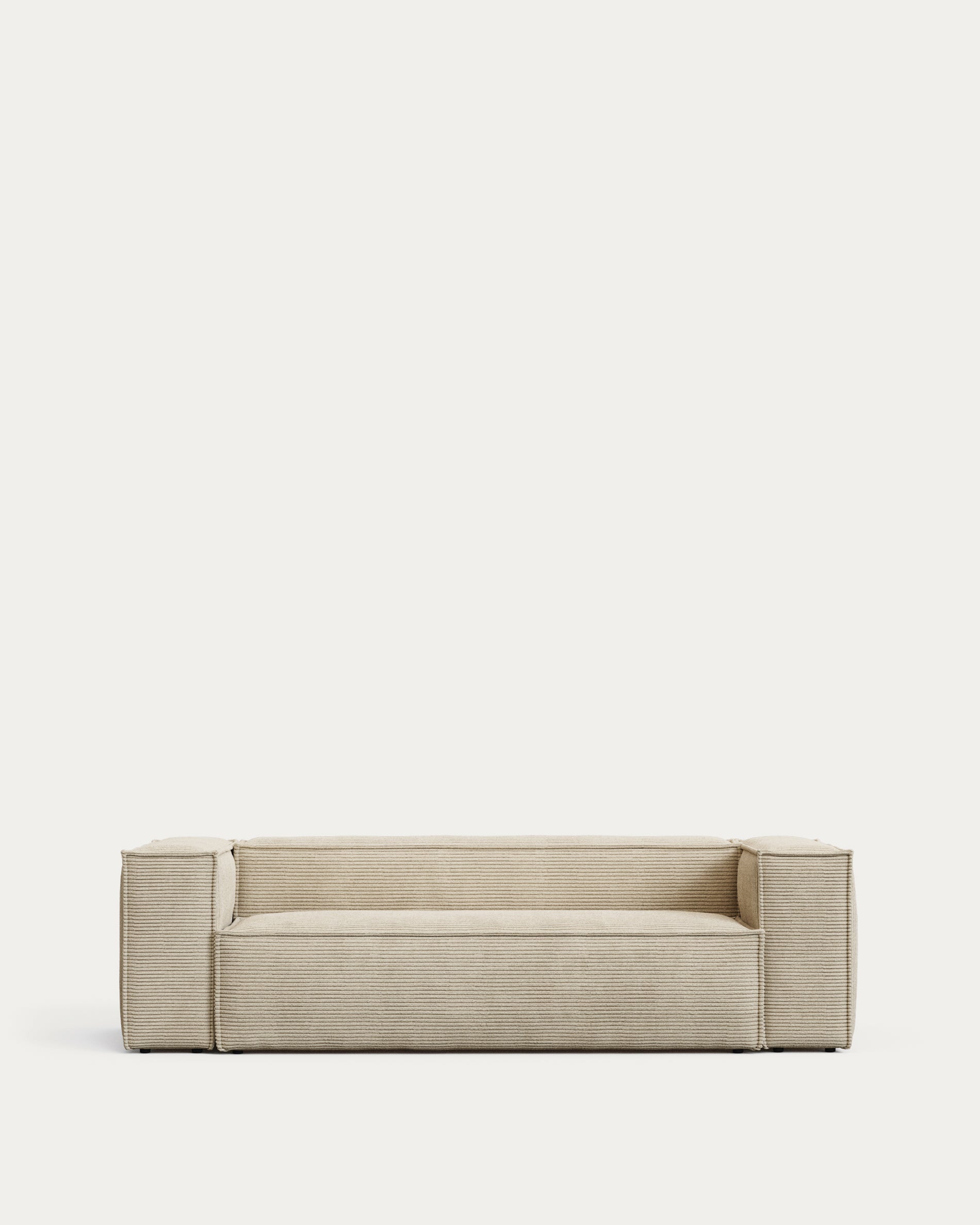 3-Sitzer-Sofa Blok mit dickem Cord in Naturfarbe 240 cm FSC Mix Credit in Ecru präsentiert im Onlineshop von KAQTU Design AG. 3er Sofa ist von Kave Home